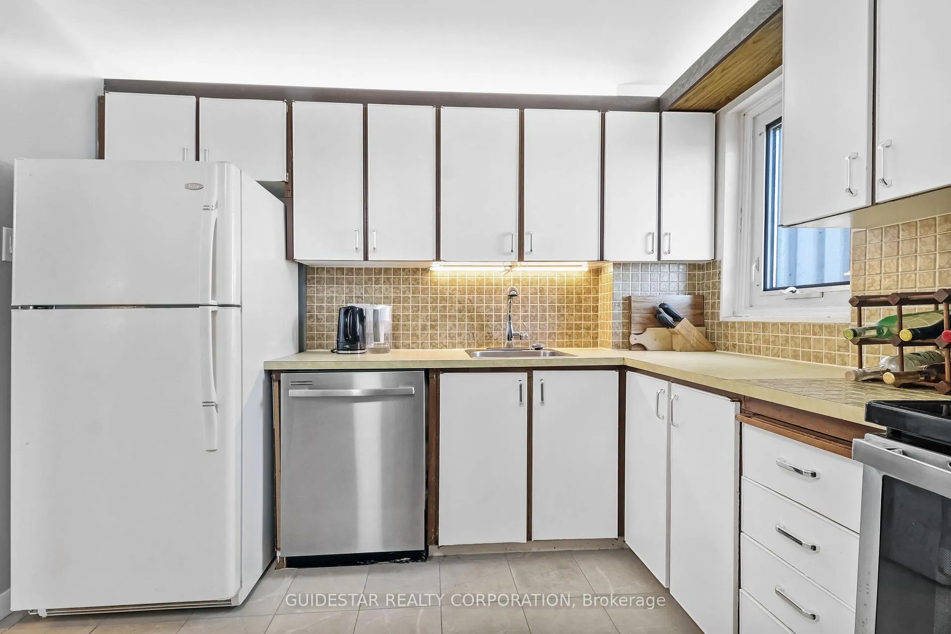 Photo 12 of Unit 1906, 1171 Ambleside Drive, Ottawa, Woodroffe — HOMEH
