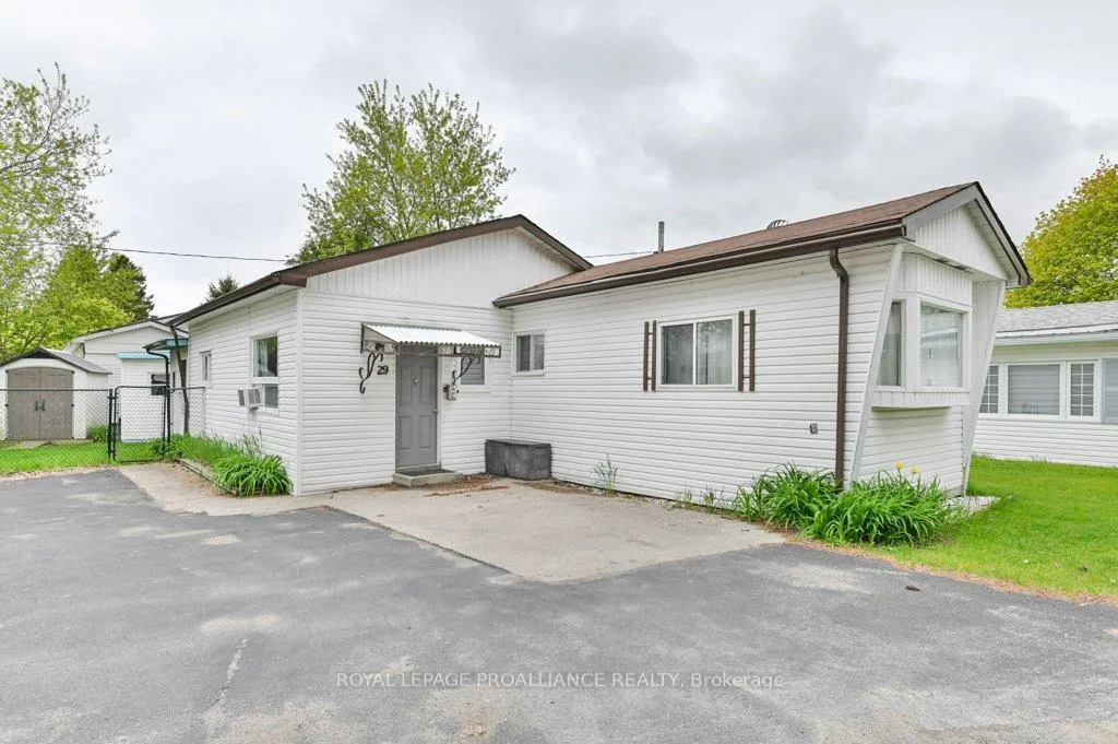 Photo 2 of Unit 29, 63 Whites Road, Quinte West, Sidney Ward — HOMEH