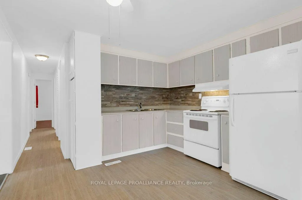 Photo 8 of Unit 29, 63 Whites Road, Quinte West, Sidney Ward — HOMEH