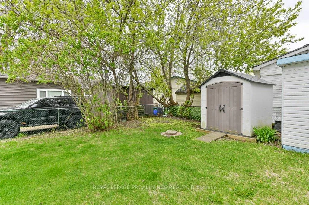 Photo 29 of Unit 29, 63 Whites Road, Quinte West, Sidney Ward — HOMEH