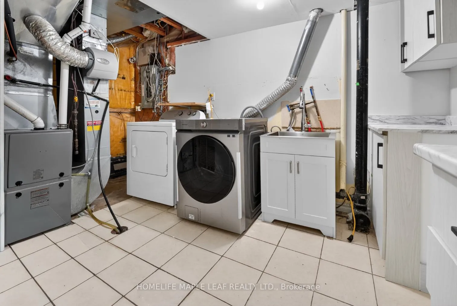 Photo 46 of 6 Clearjoy Street, Brampton, Madoc — HOMEH