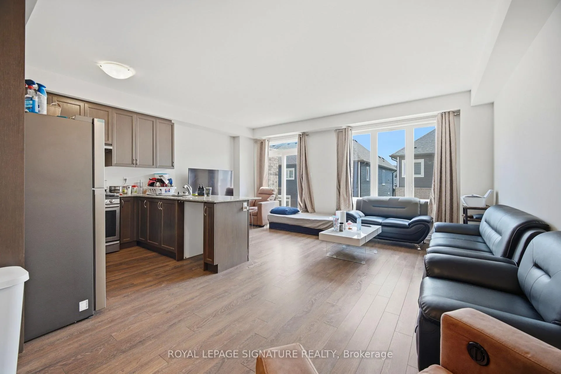 Photo 11 of 165 Gear Avenue N, Erin — HOMEH