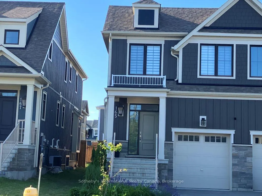 Photo 2 of 165 Yellow Birch Crescent, Blue Mountains — HOMEH