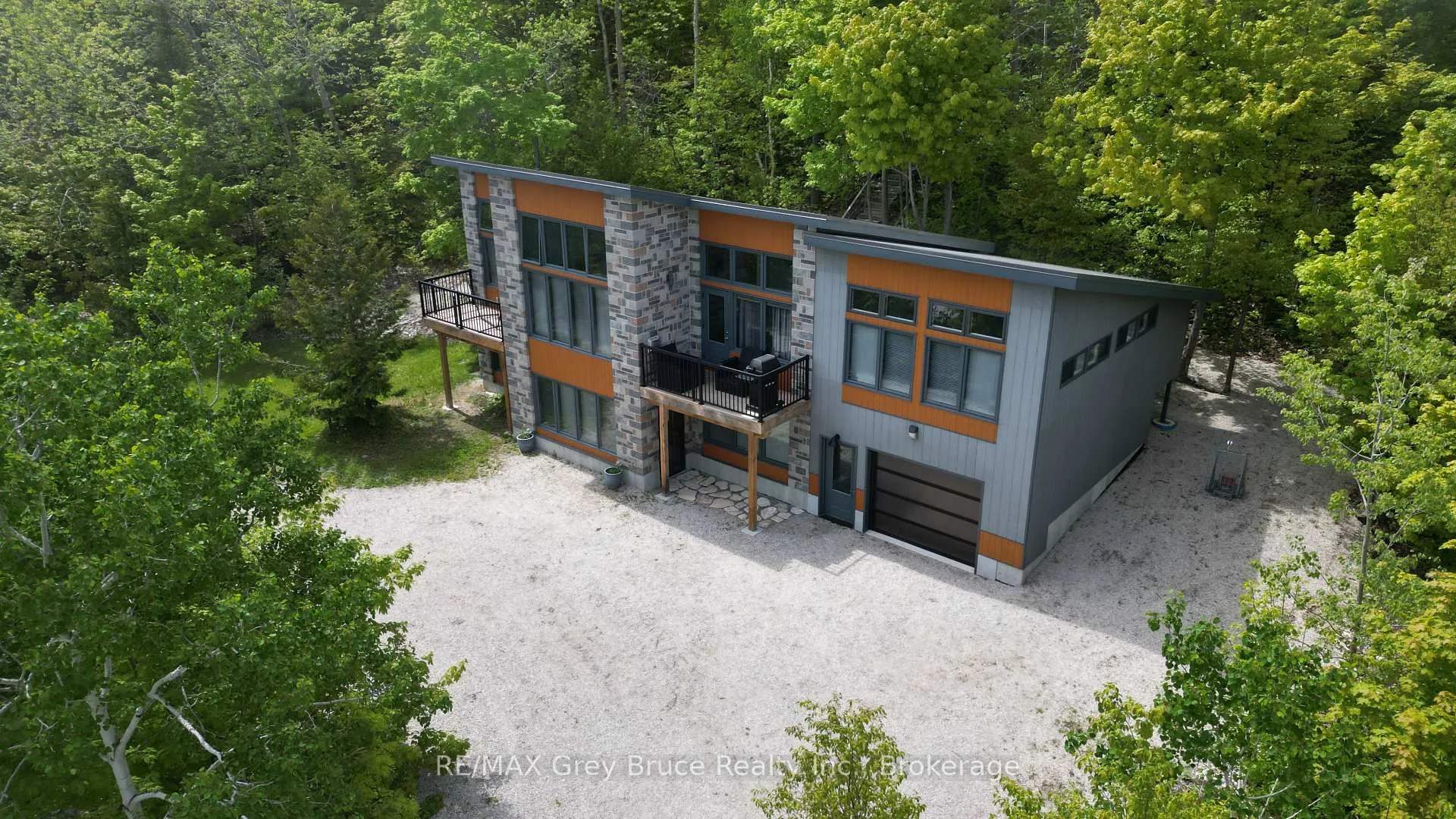 Front of 17 Shoreline Drive