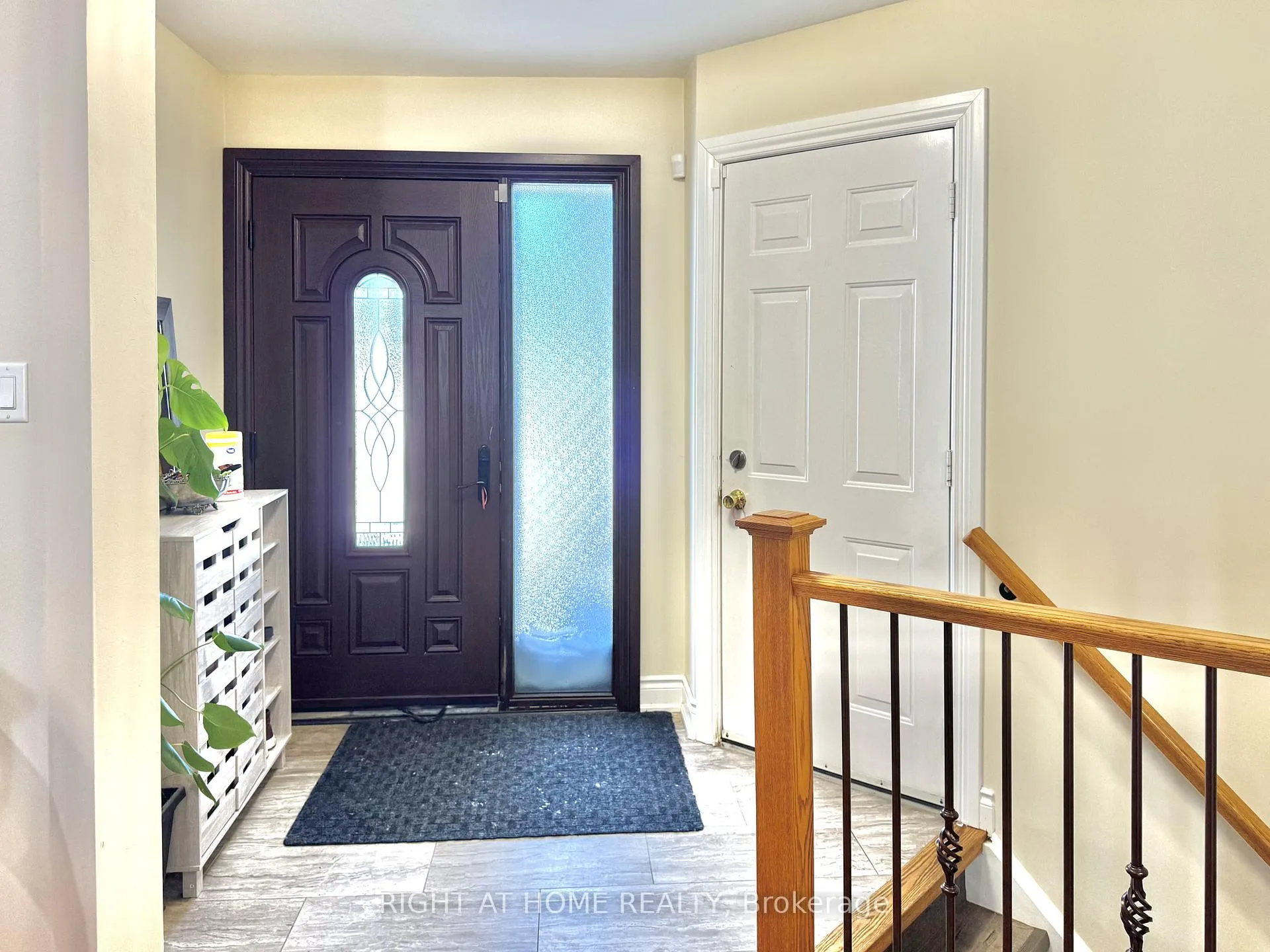 Photo 3 of 1148 Leslie Drive, Innisfil, Alcona — HOMEH