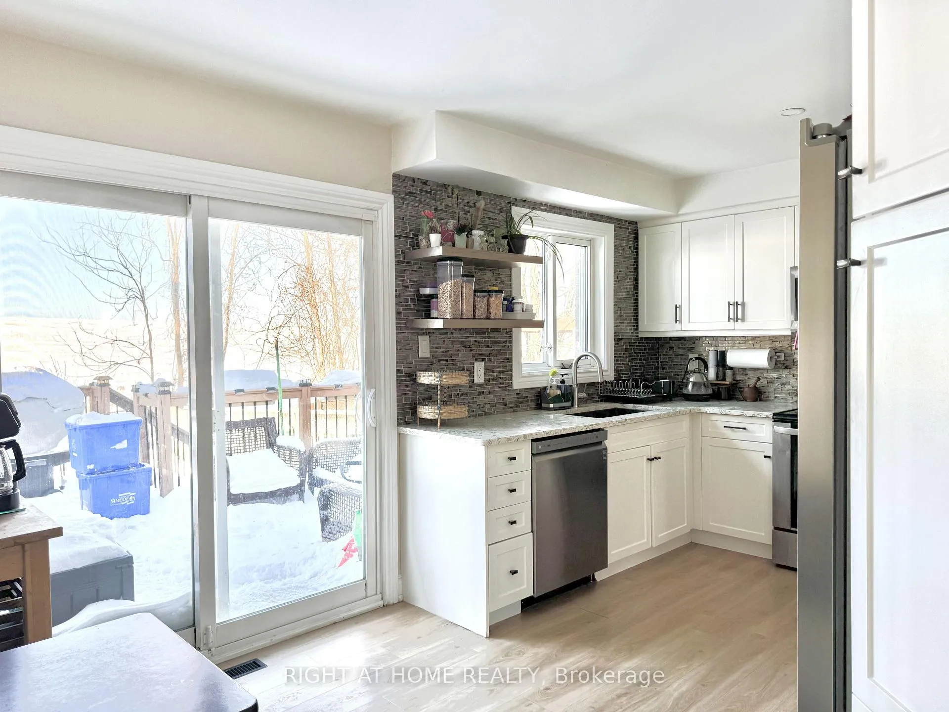 Photo 11 of 1148 Leslie Drive, Innisfil, Alcona — HOMEH