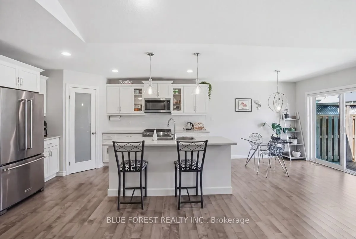 Photo 9 of 62 Blairmont Terrace, St. Thomas — HOMEH