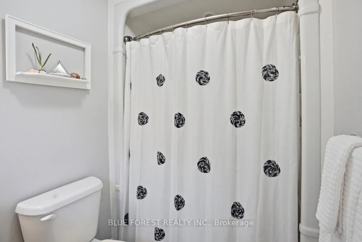 Photo 17 of 62 Blairmont Terrace, St. Thomas — HOMEH