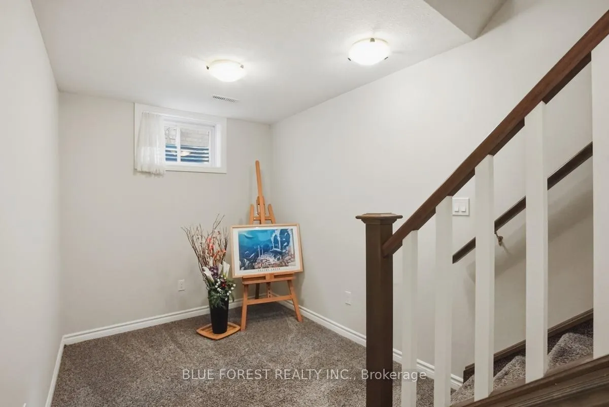 Photo 20 of 62 Blairmont Terrace, St. Thomas — HOMEH