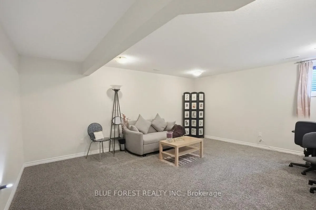 Photo 23 of 62 Blairmont Terrace, St. Thomas — HOMEH