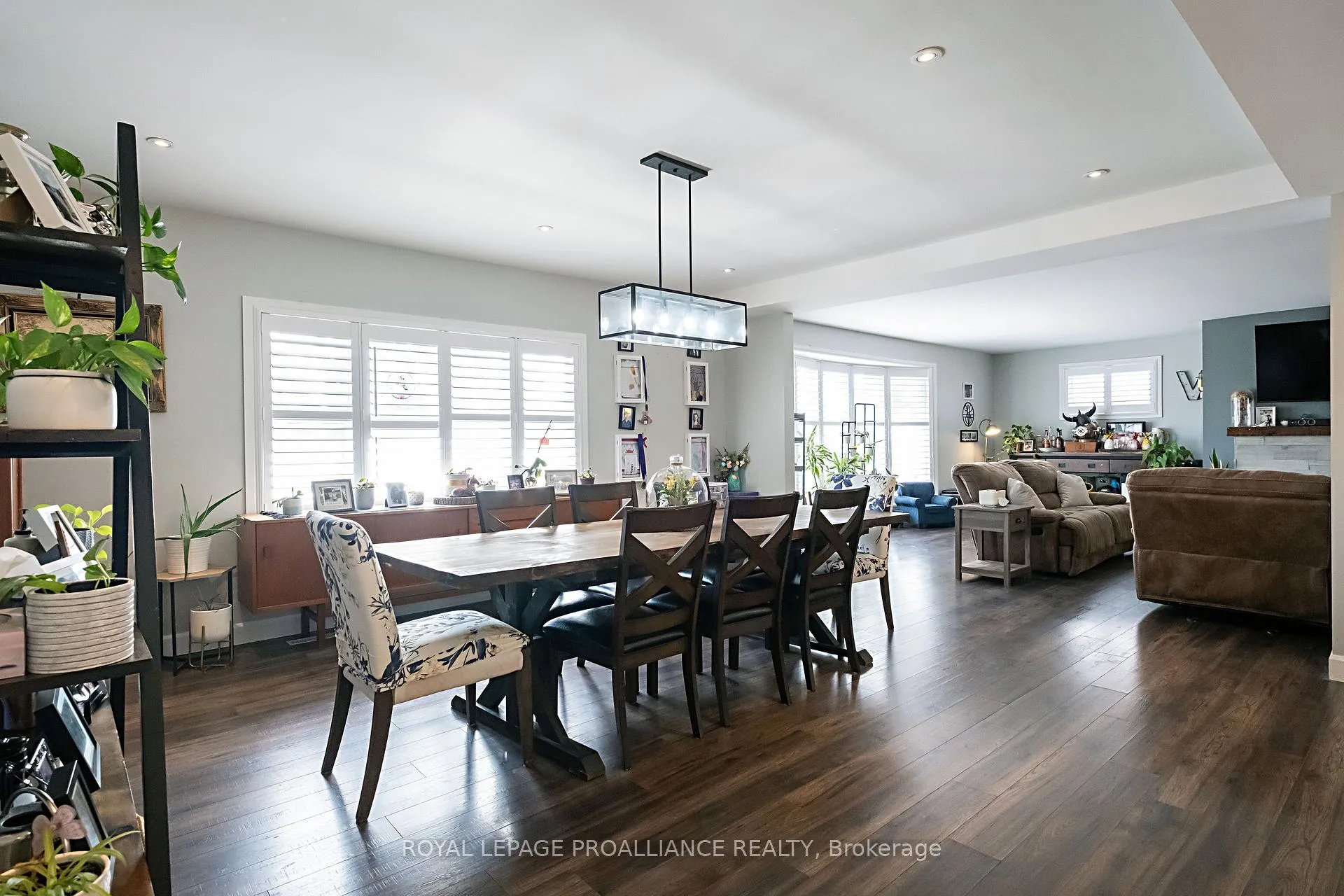 Photo 14 of 306 Dundas Street W, Quinte West, Trenton Ward — HOMEH