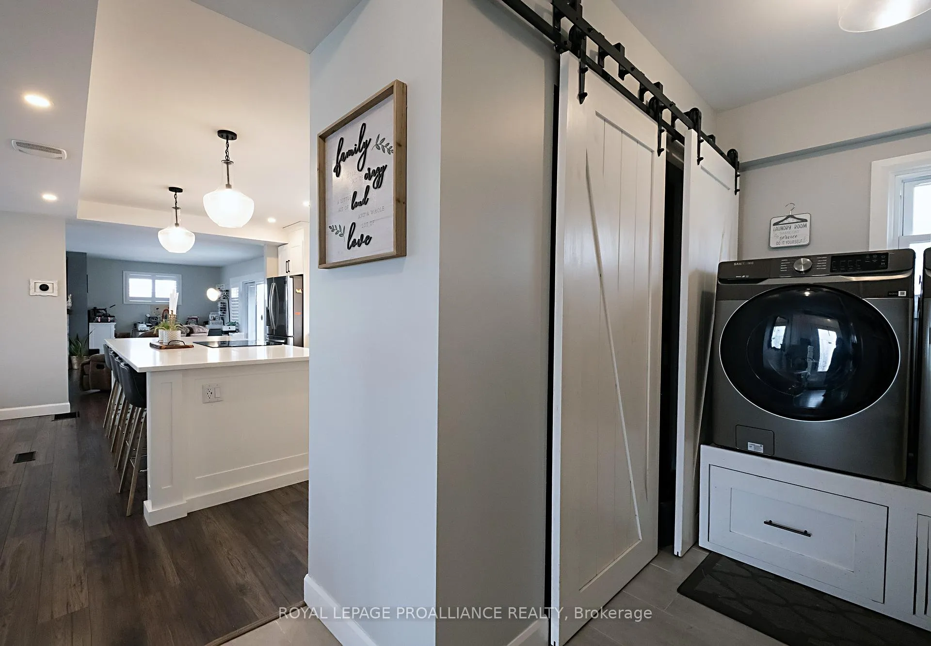 Photo 21 of 306 Dundas Street W, Quinte West, Trenton Ward — HOMEH