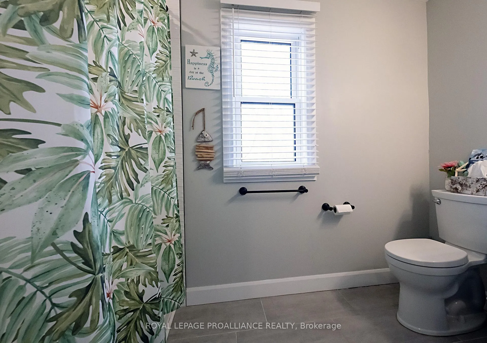Photo 29 of 306 Dundas Street W, Quinte West, Trenton Ward — HOMEH