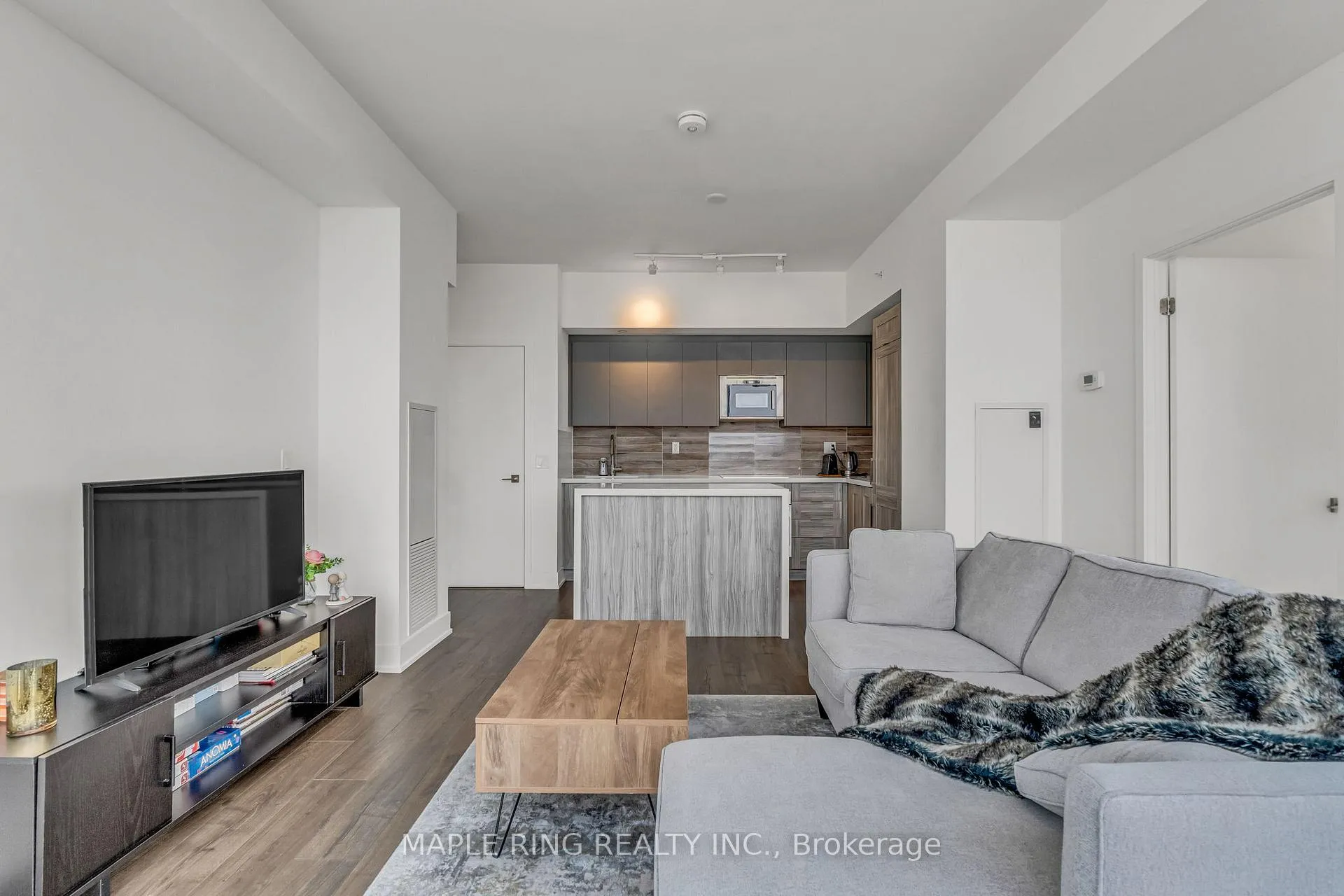 Photo 4 of Unit 1807, 2916 Highway 7 Road, Vaughan, Concord — HOMEH