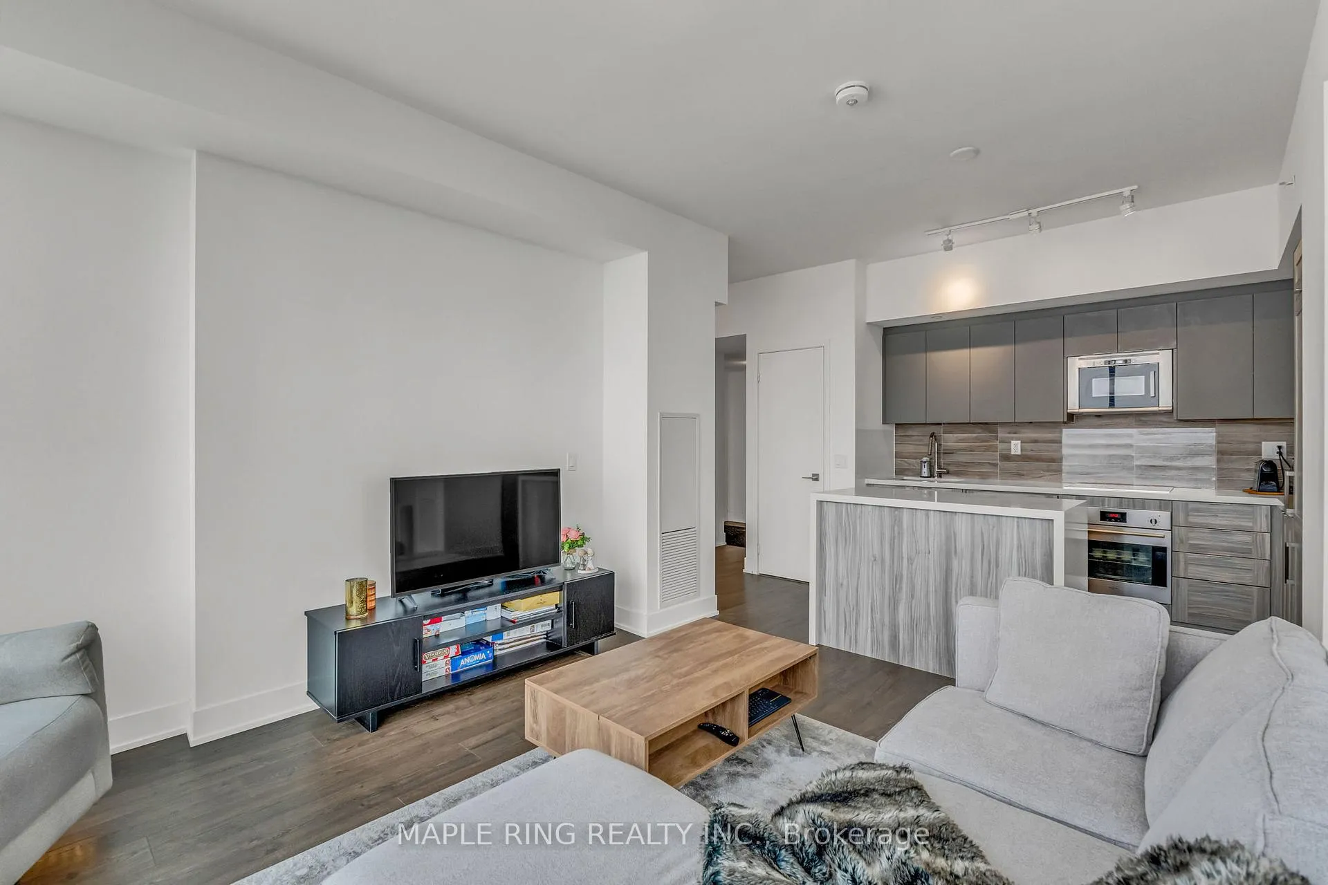 Photo 5 of Unit 1807, 2916 Highway 7 Road, Vaughan, Concord — HOMEH