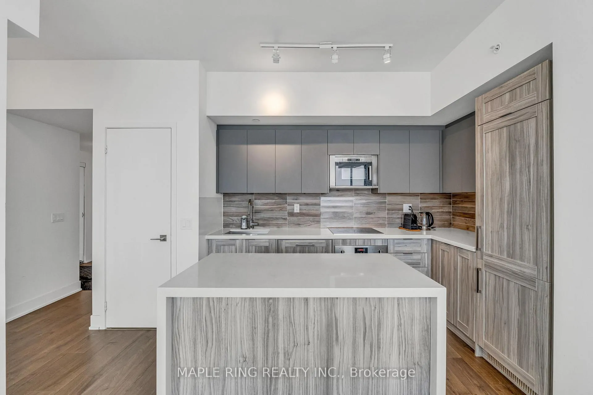 Photo 9 of Unit 1807, 2916 Highway 7 Road, Vaughan, Concord — HOMEH