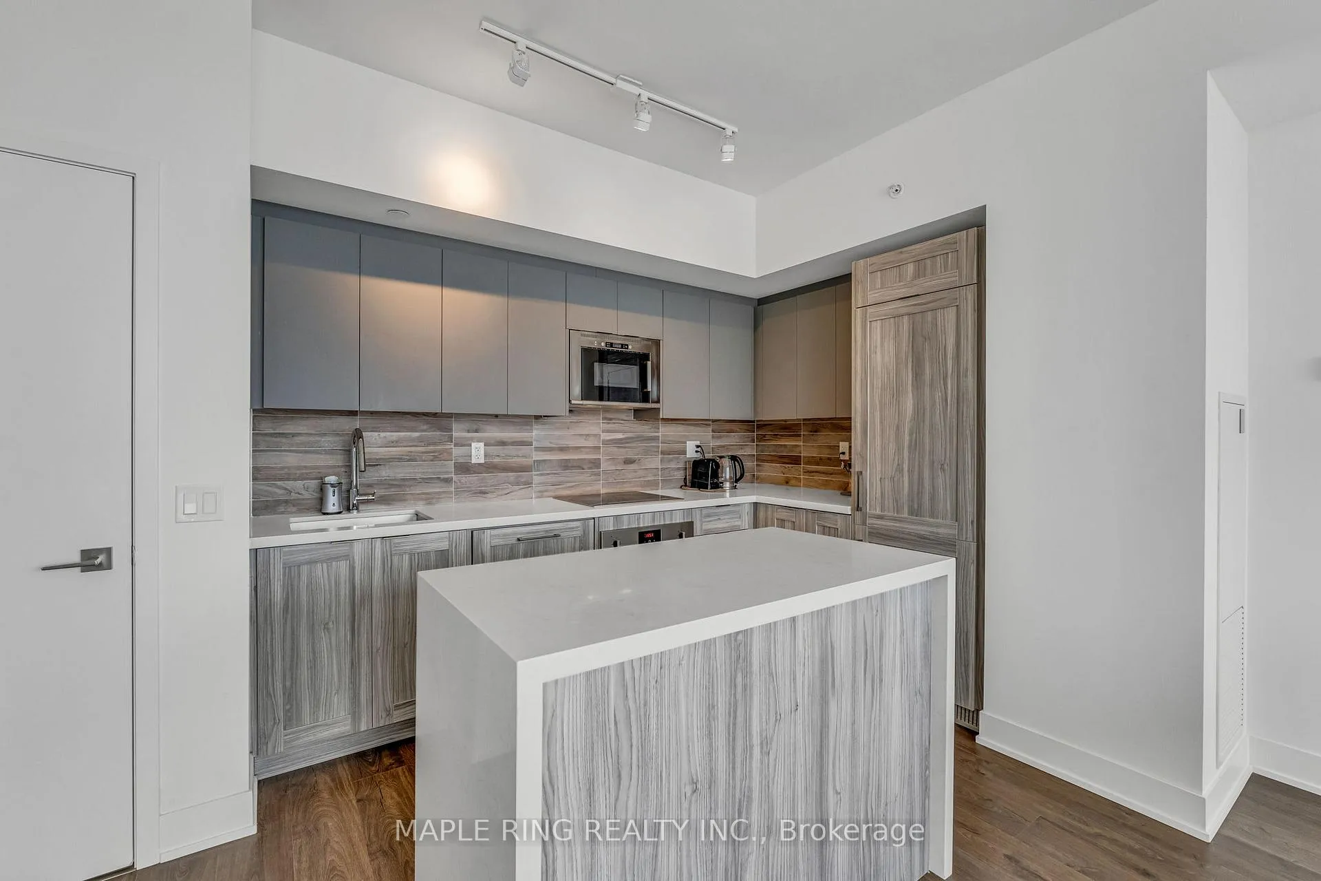 Photo 10 of Unit 1807, 2916 Highway 7 Road, Vaughan, Concord — HOMEH