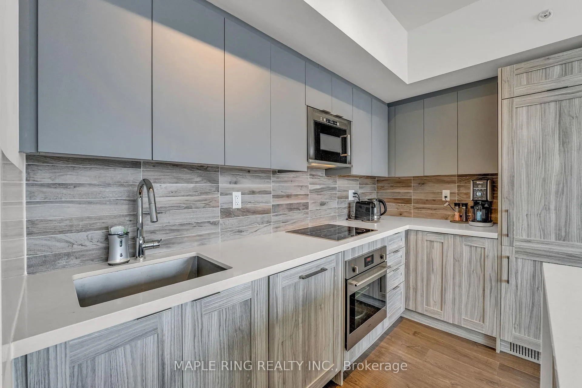 Photo 11 of Unit 1807, 2916 Highway 7 Road, Vaughan, Concord — HOMEH