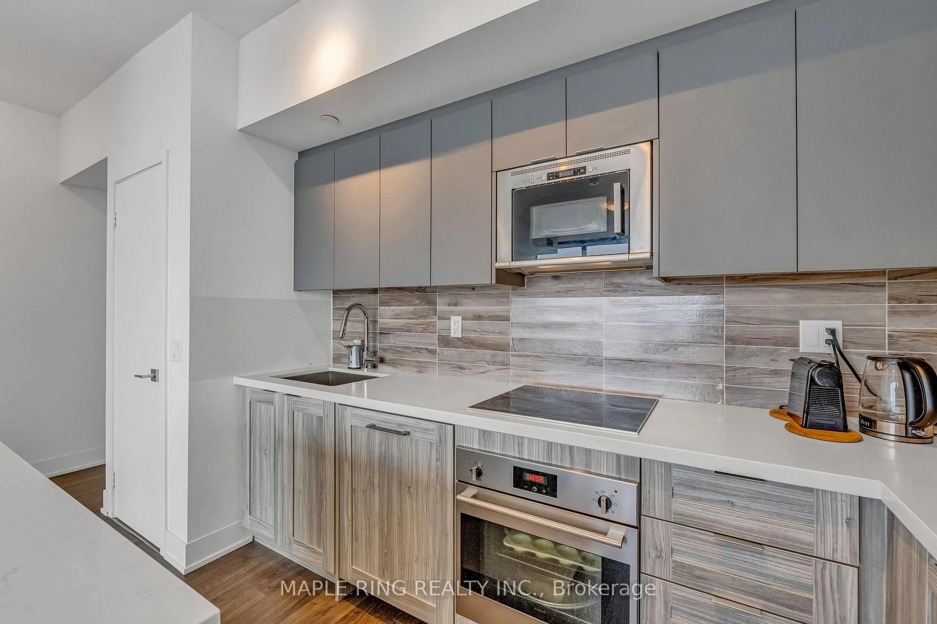 Photo 13 of Unit 1807, 2916 Highway 7 Road, Vaughan, Concord — HOMEH