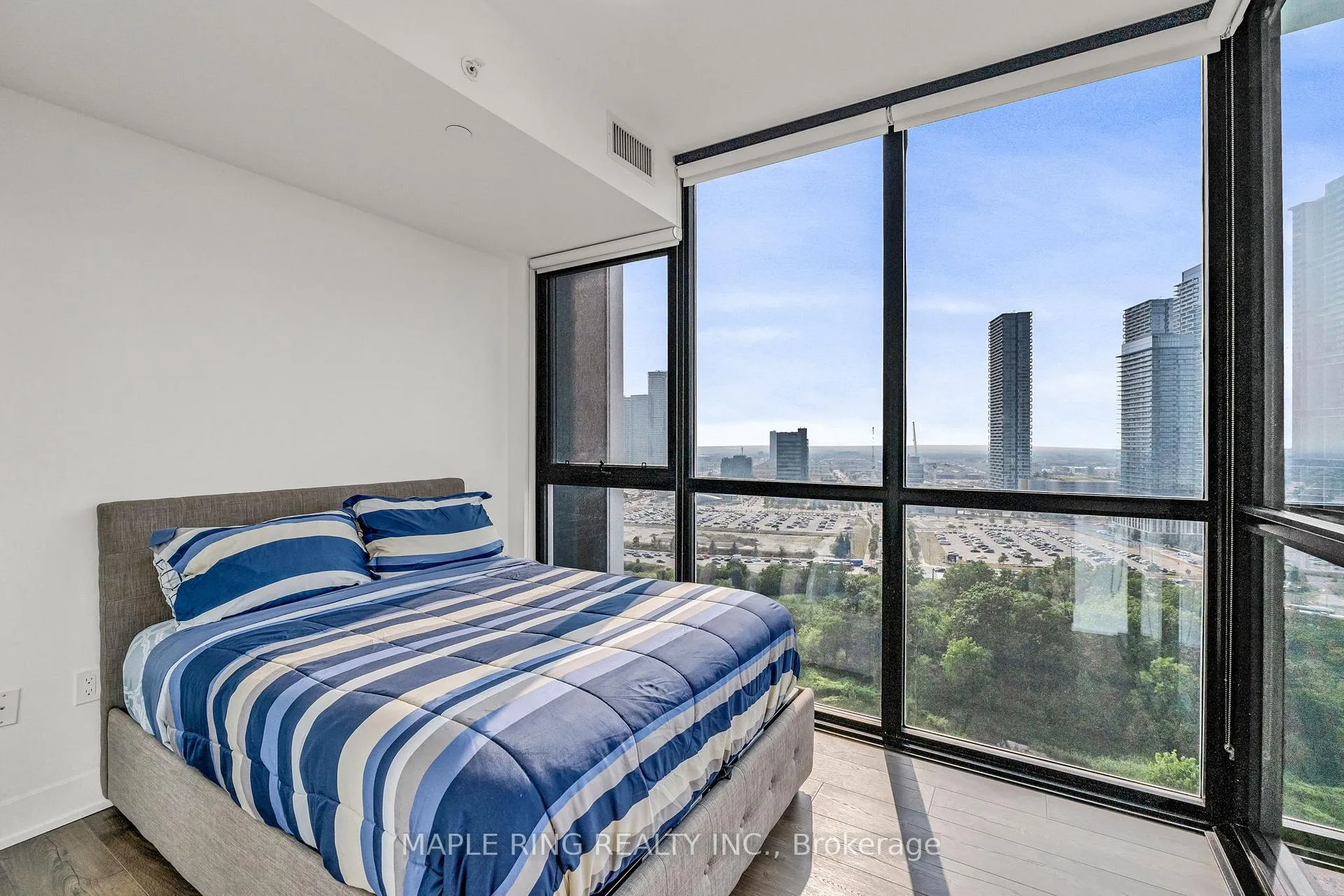 Photo 16 of Unit 1807, 2916 Highway 7 Road, Vaughan, Concord — HOMEH