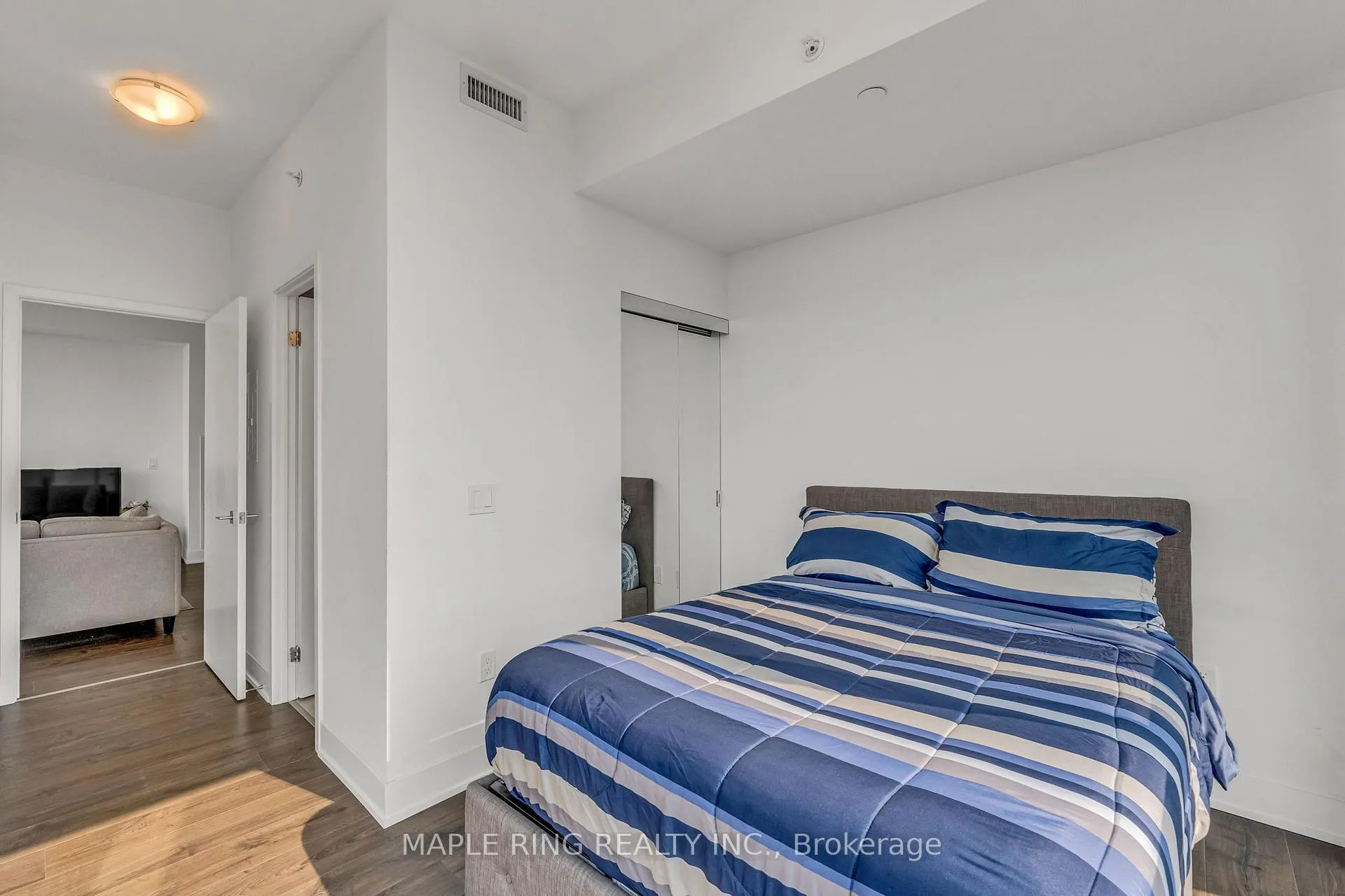 Photo 17 of Unit 1807, 2916 Highway 7 Road, Vaughan, Concord — HOMEH