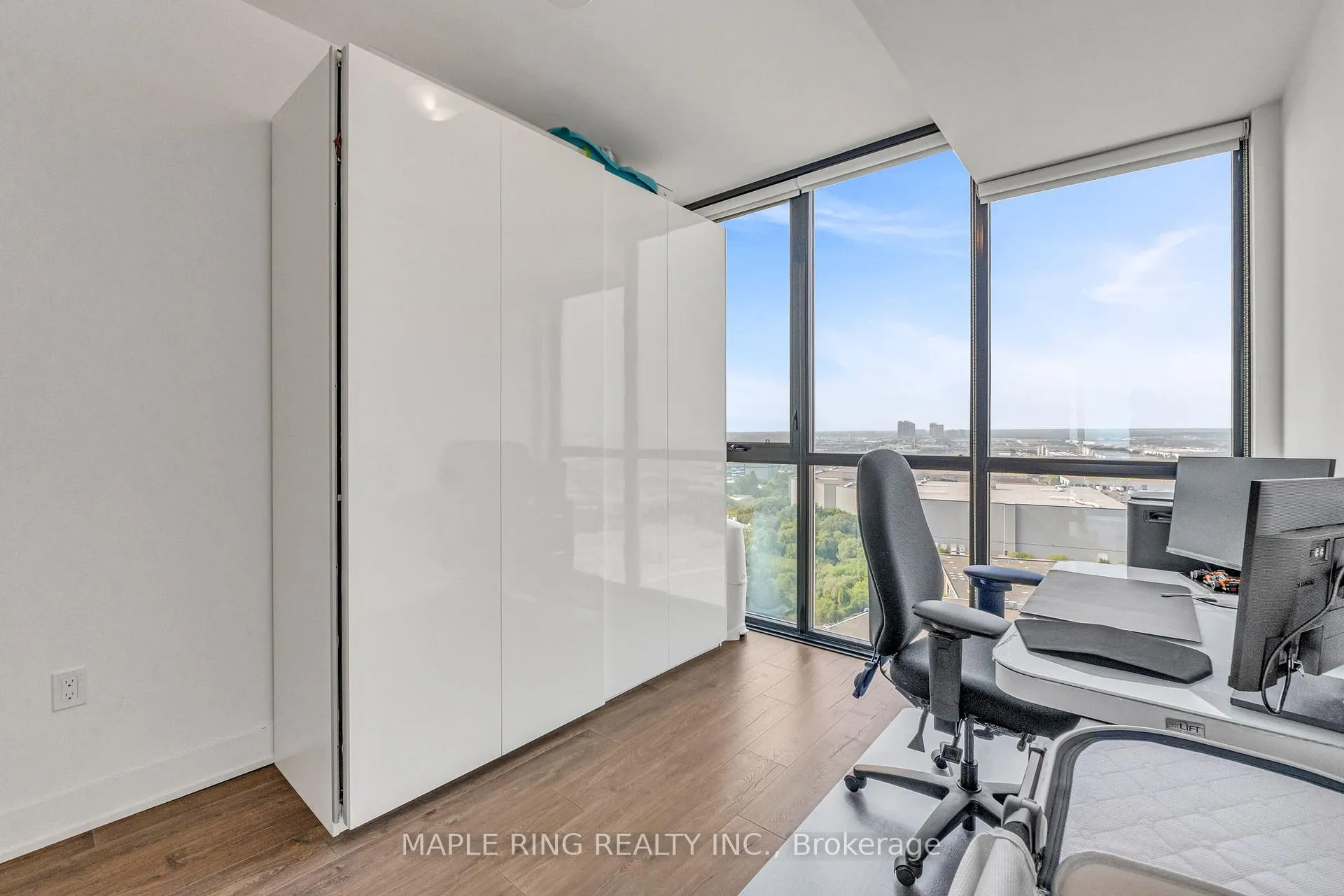 Photo 25 of Unit 1807, 2916 Highway 7 Road, Vaughan, Concord — HOMEH