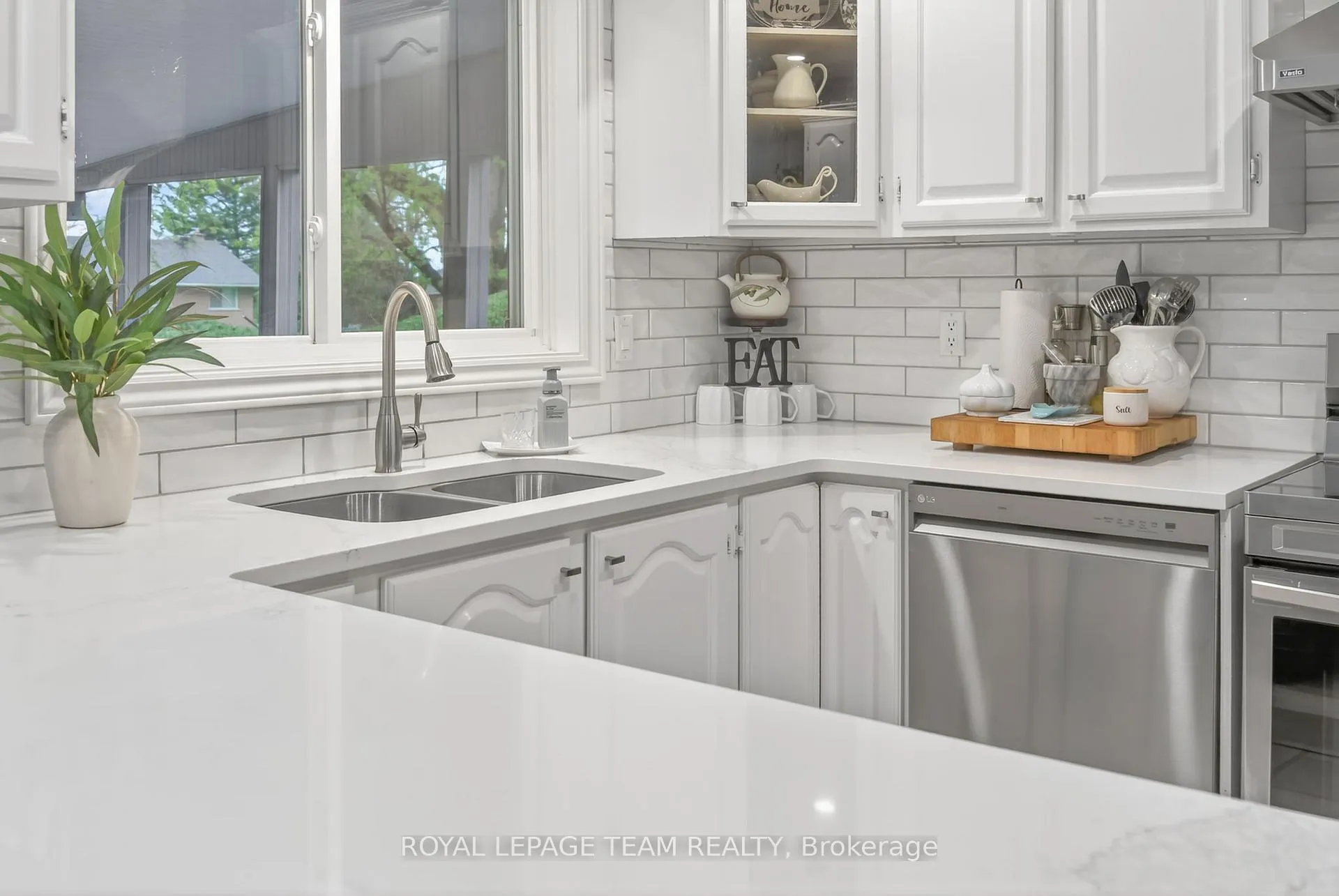 Photo 16 of 1509 Mayrene Crescent, Ottawa, Greely — HOMEH