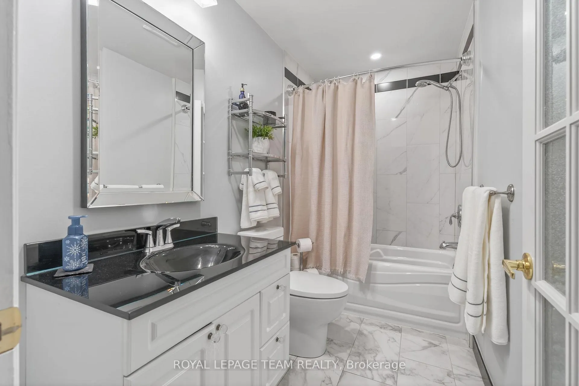 Photo 22 of 1509 Mayrene Crescent, Ottawa, Greely — HOMEH