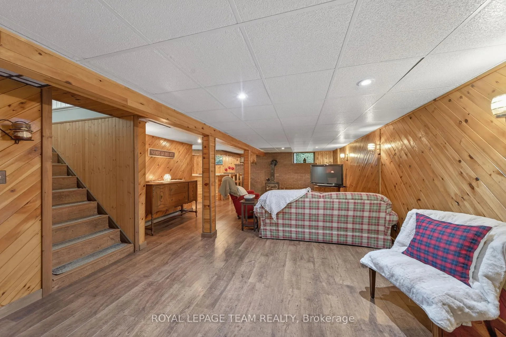 Photo 31 of 1509 Mayrene Crescent, Ottawa, Greely — HOMEH