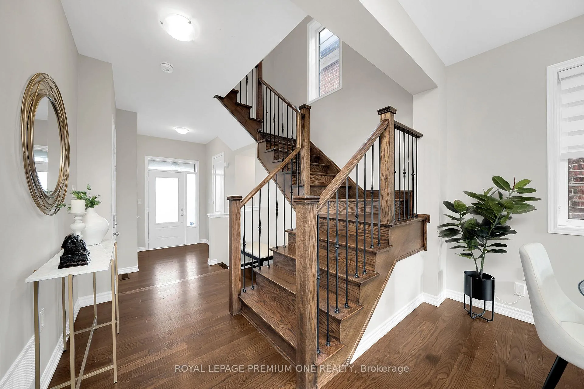 Photo 2 of 53 McMichael Avenue, Vaughan, Kleinburg — HOMEH