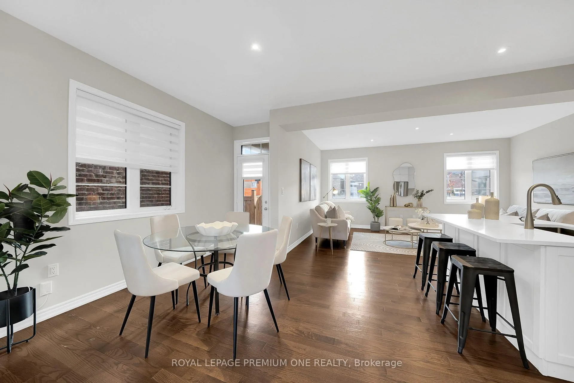 Photo 3 of 53 McMichael Avenue, Vaughan, Kleinburg — HOMEH