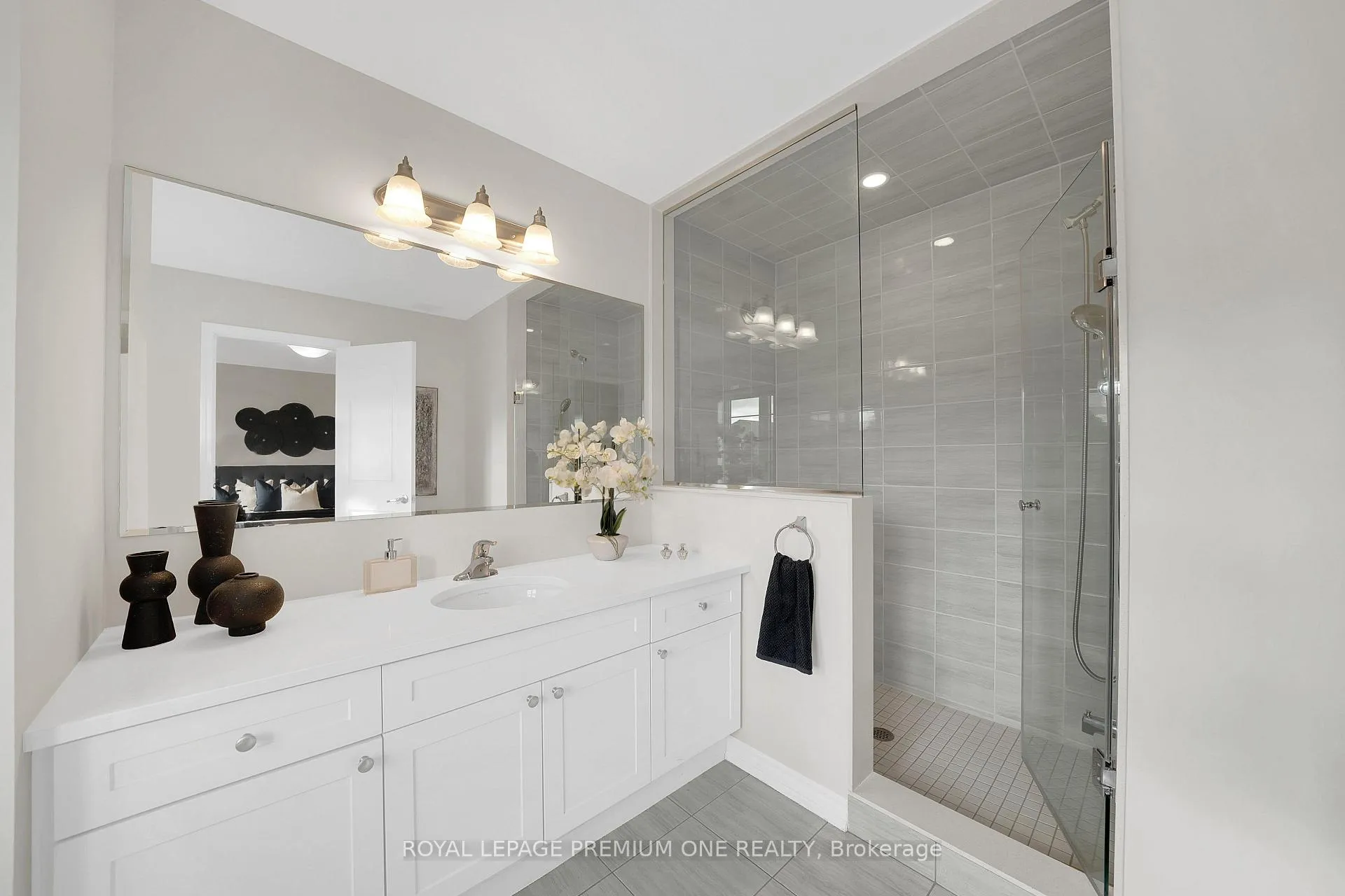 Photo 15 of 53 McMichael Avenue, Vaughan, Kleinburg — HOMEH