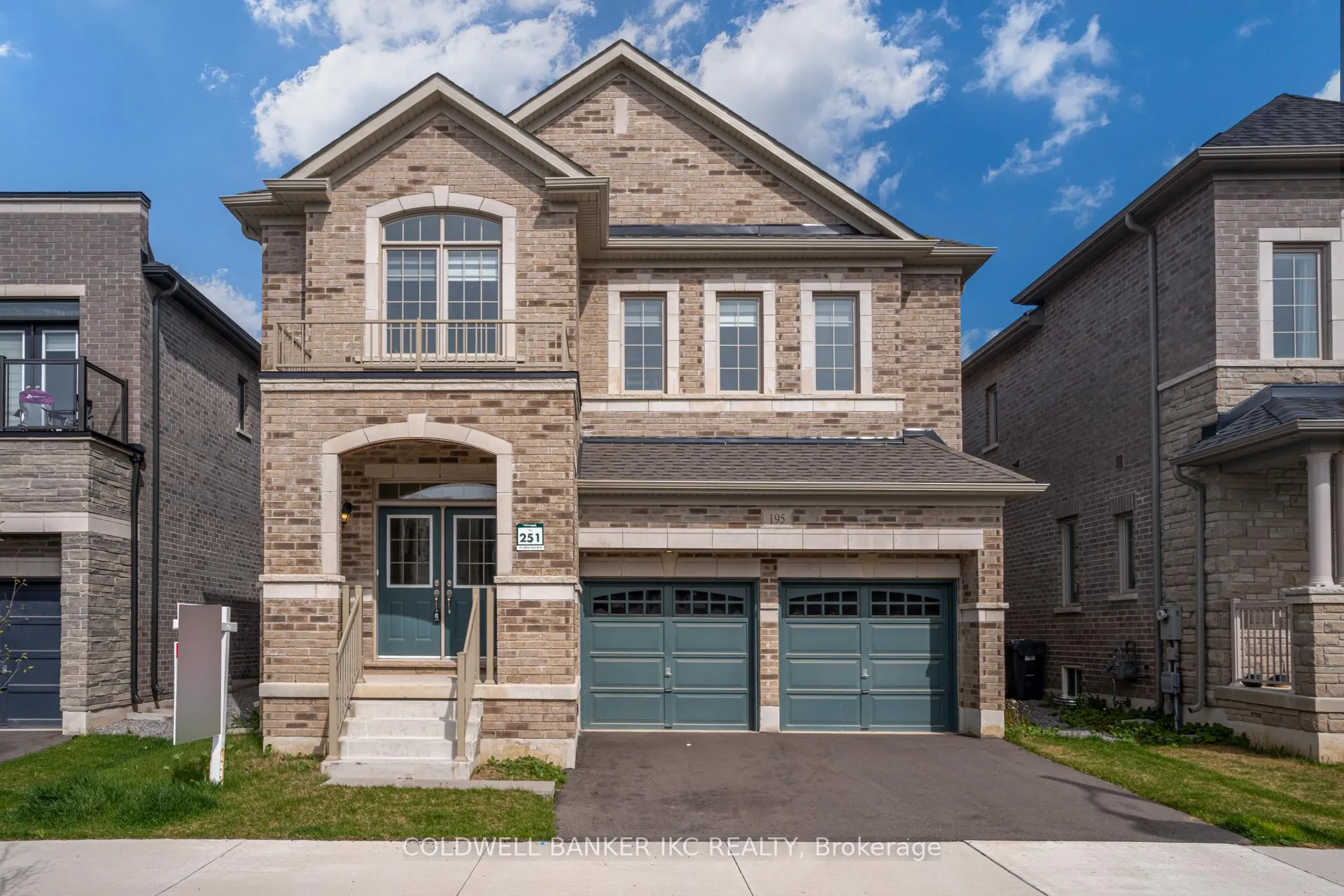 Photo 1 of 195 Great Falls Boulevard, Hamilton, Waterdown — HOMEH