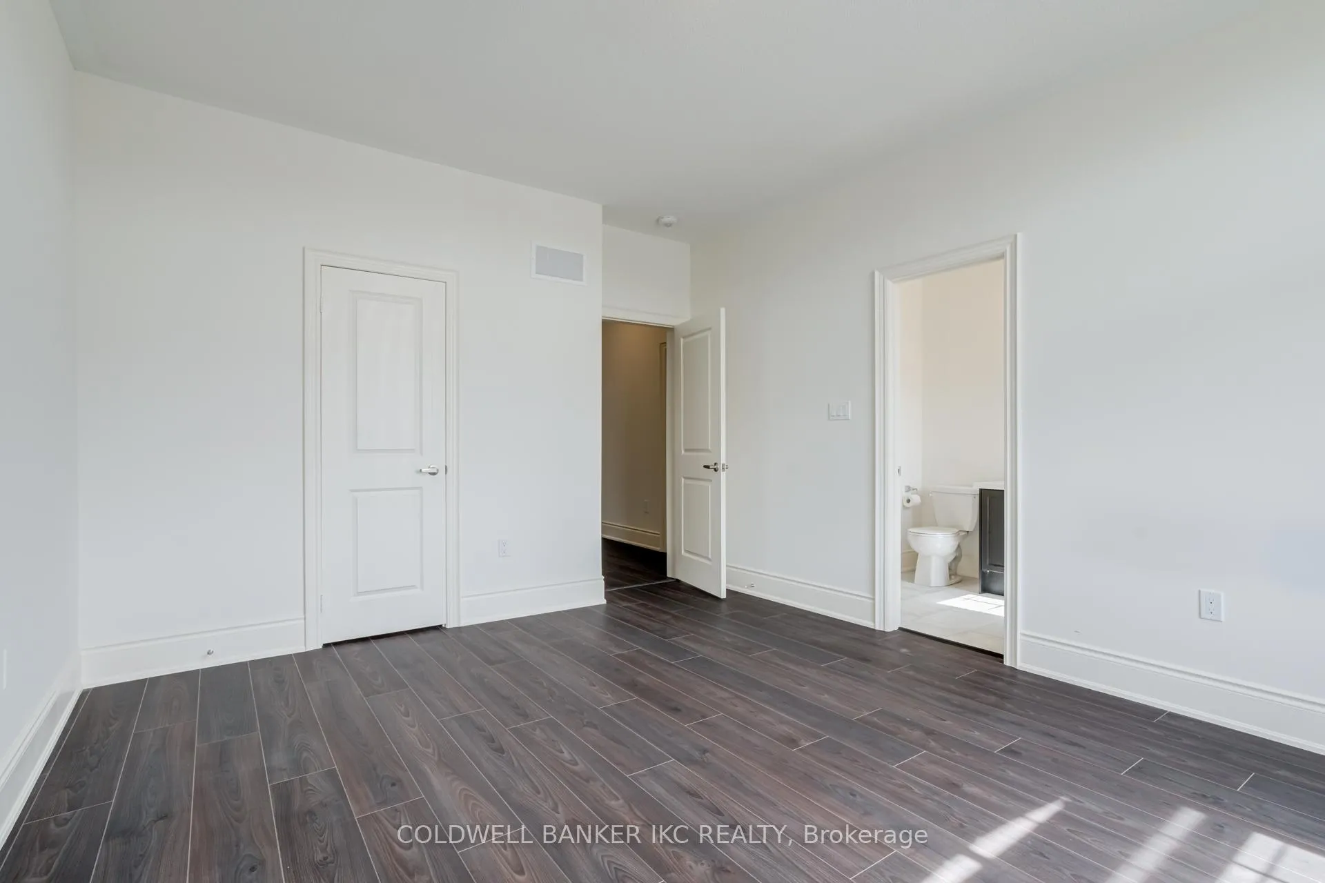 Photo 18 of 195 Great Falls Boulevard, Hamilton, Waterdown — HOMEH