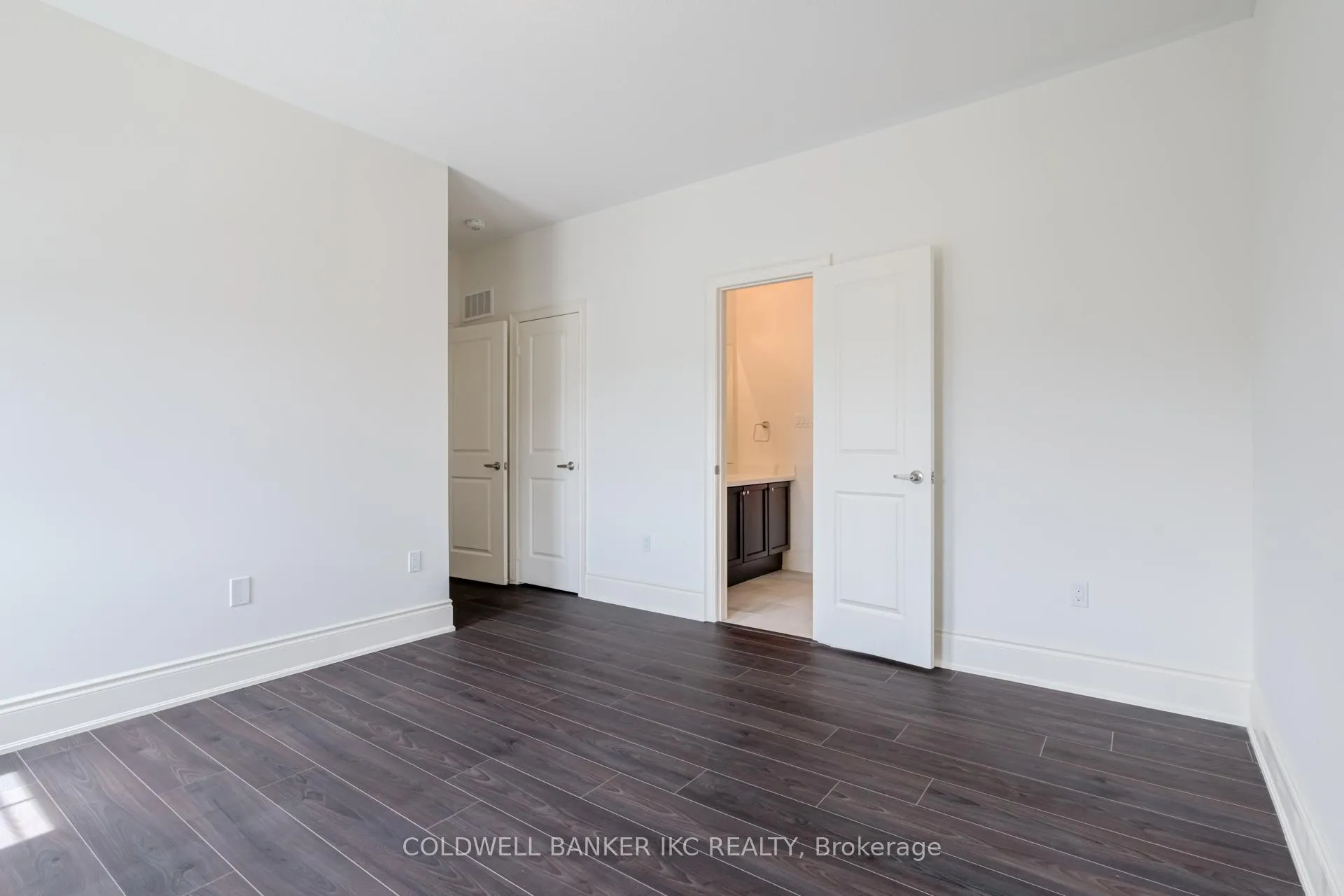 Photo 21 of 195 Great Falls Boulevard, Hamilton, Waterdown — HOMEH