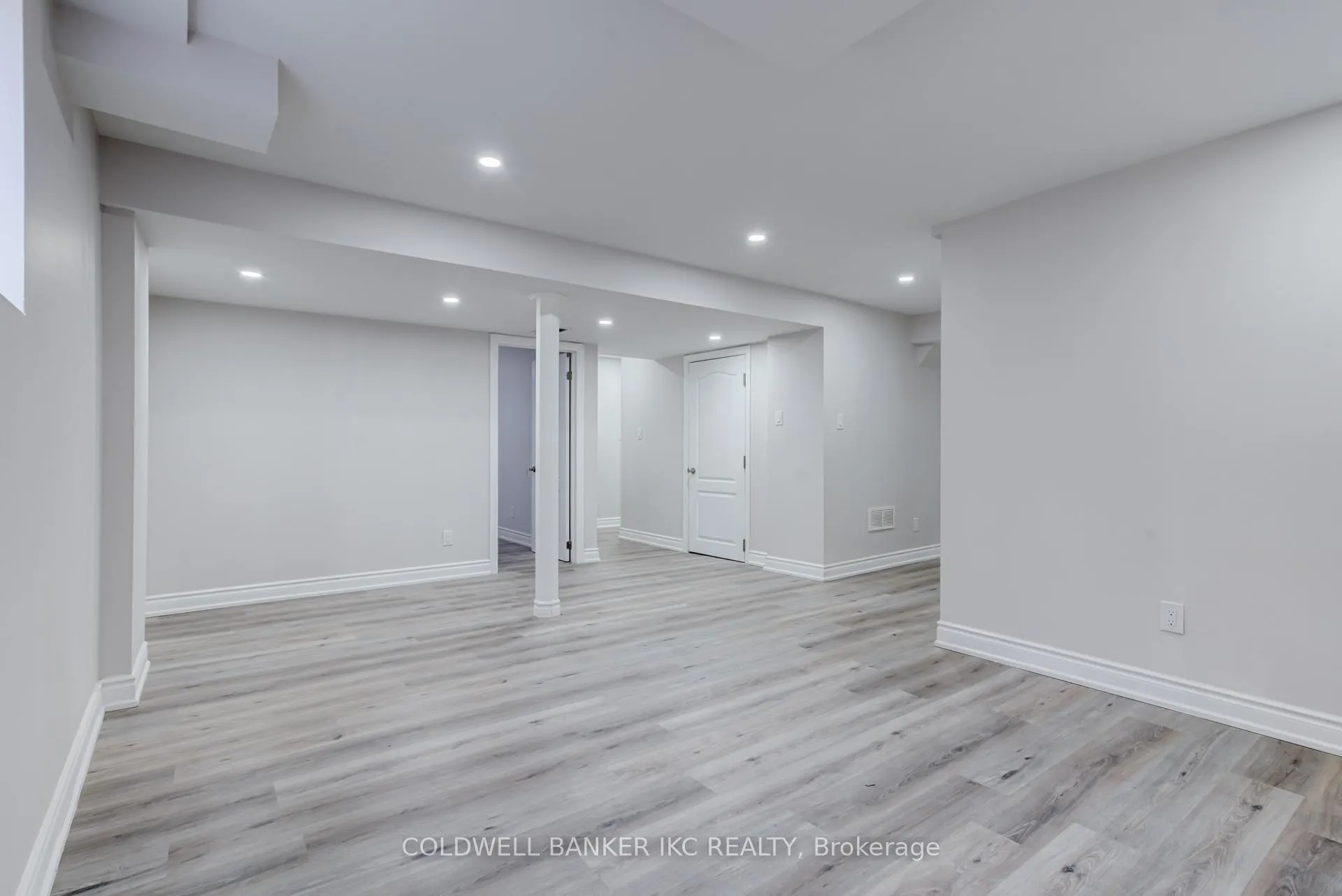 Photo 29 of 195 Great Falls Boulevard, Hamilton, Waterdown — HOMEH