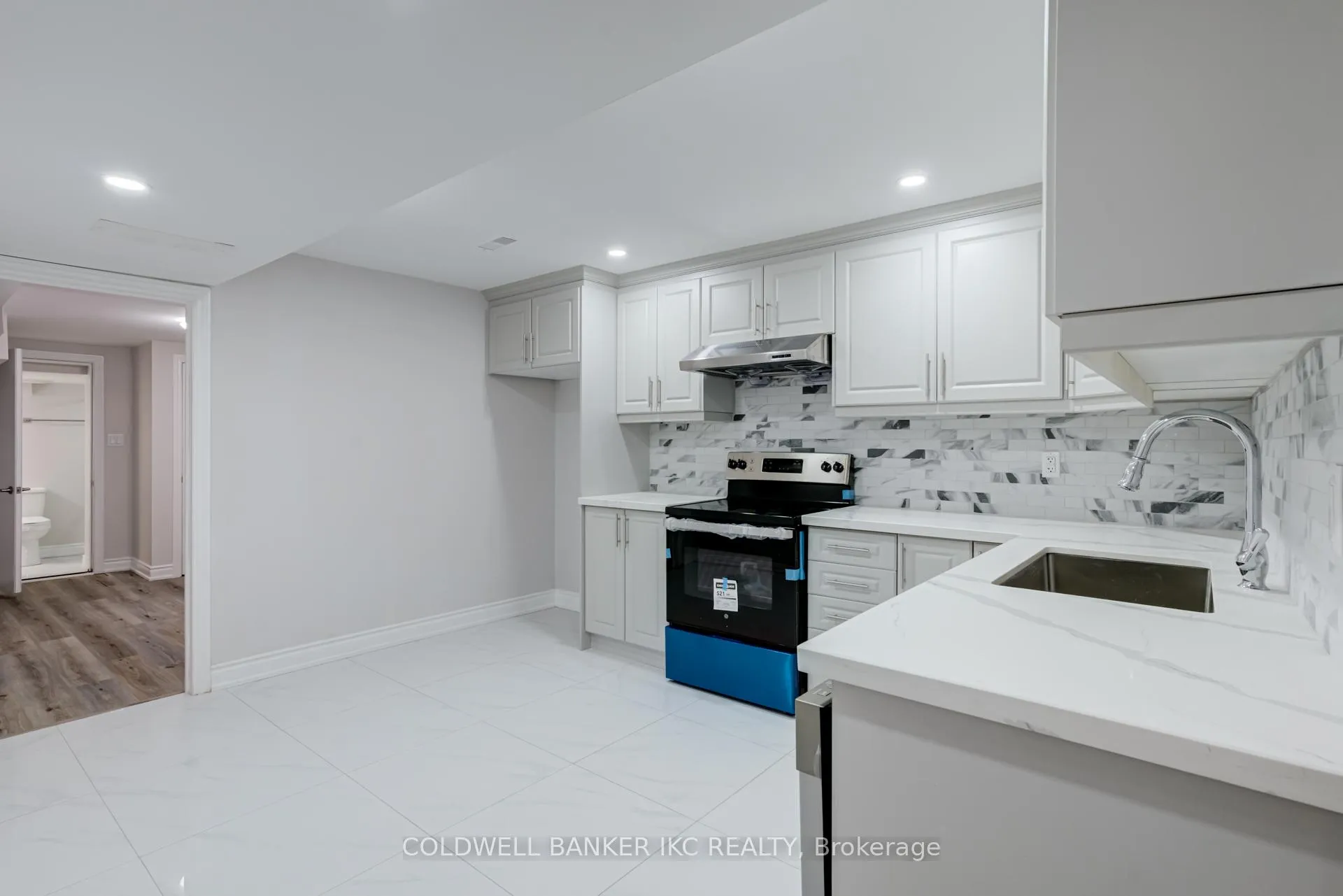 Photo 33 of 195 Great Falls Boulevard, Hamilton, Waterdown — HOMEH