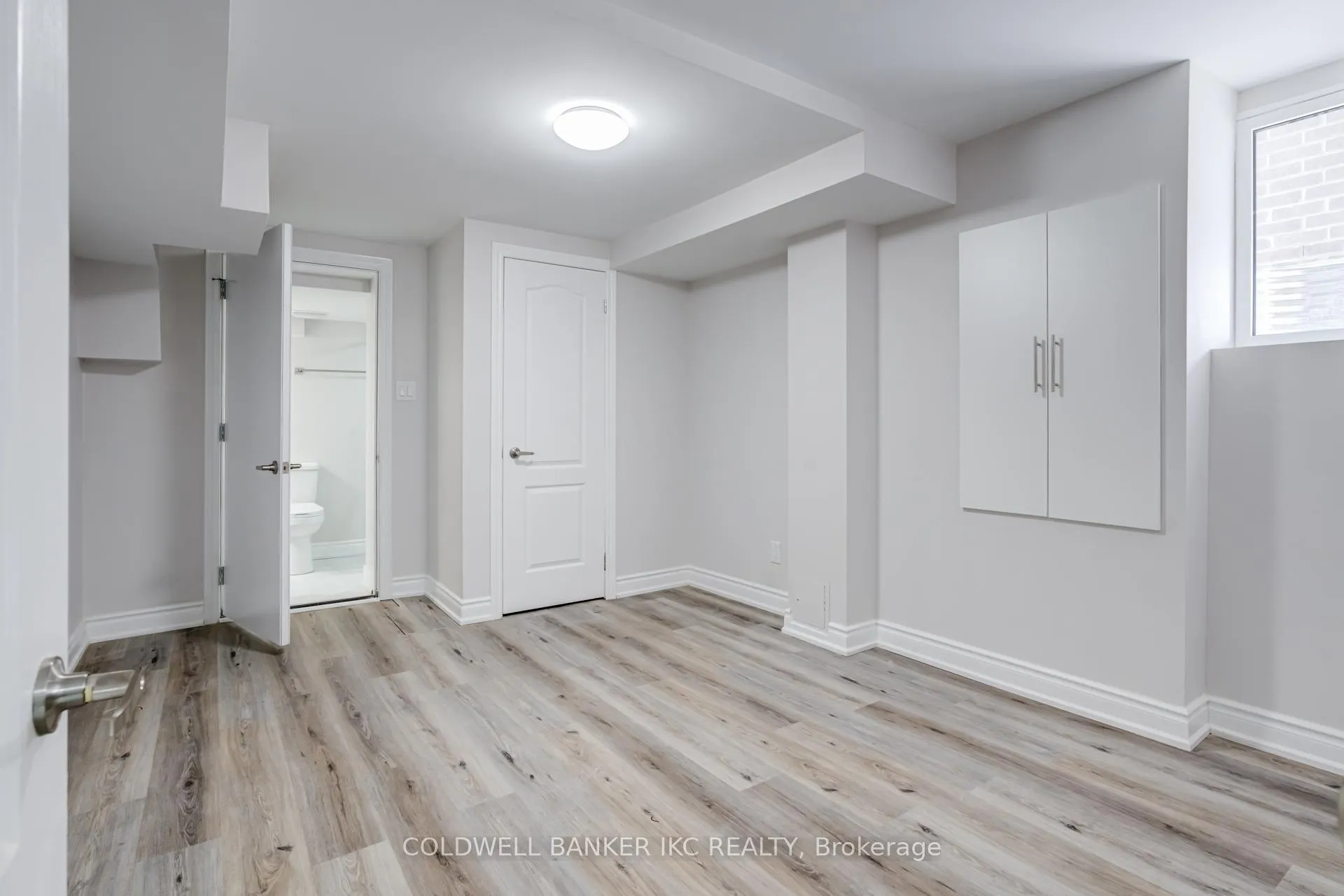 Photo 35 of 195 Great Falls Boulevard, Hamilton, Waterdown — HOMEH
