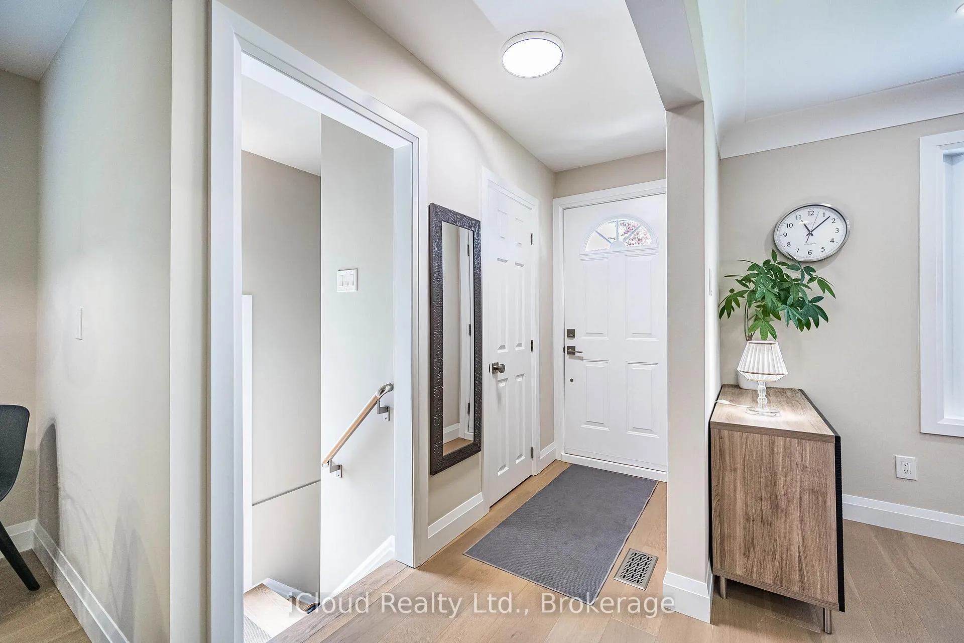 Photo 4 of 1195 Stanley Drive, Burlington, Mountainside — HOMEH