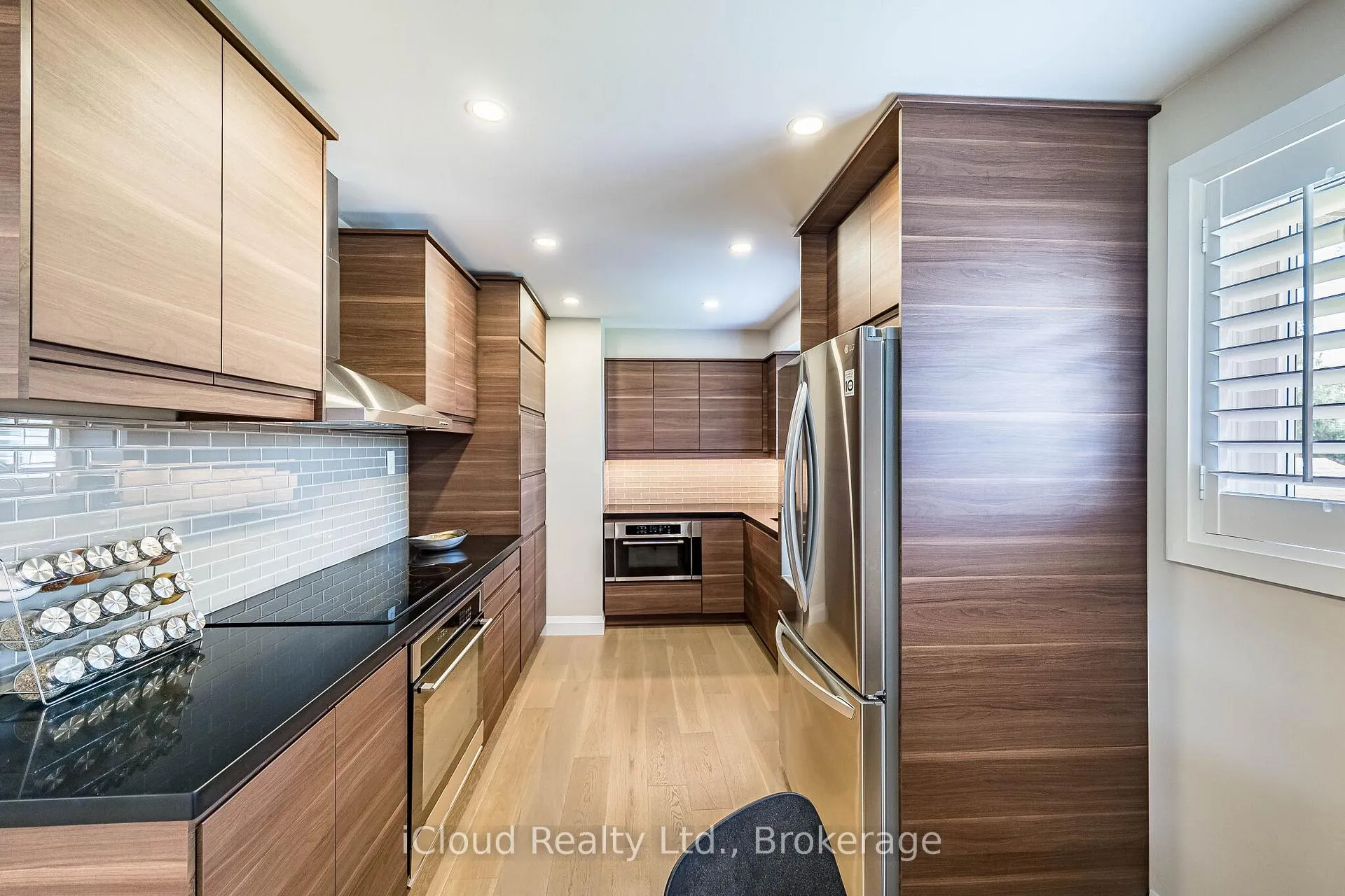 Photo 9 of 1195 Stanley Drive, Burlington, Mountainside — HOMEH