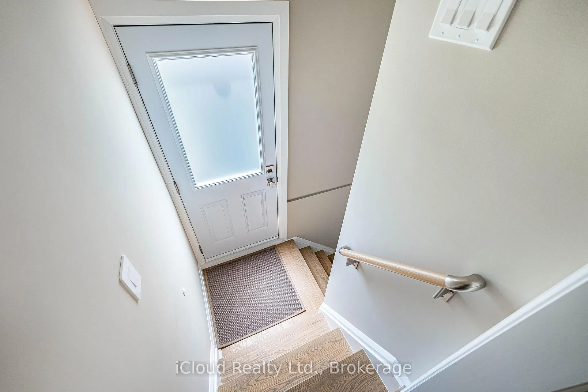 Photo 25 of 1195 Stanley Drive, Burlington, Mountainside — HOMEH