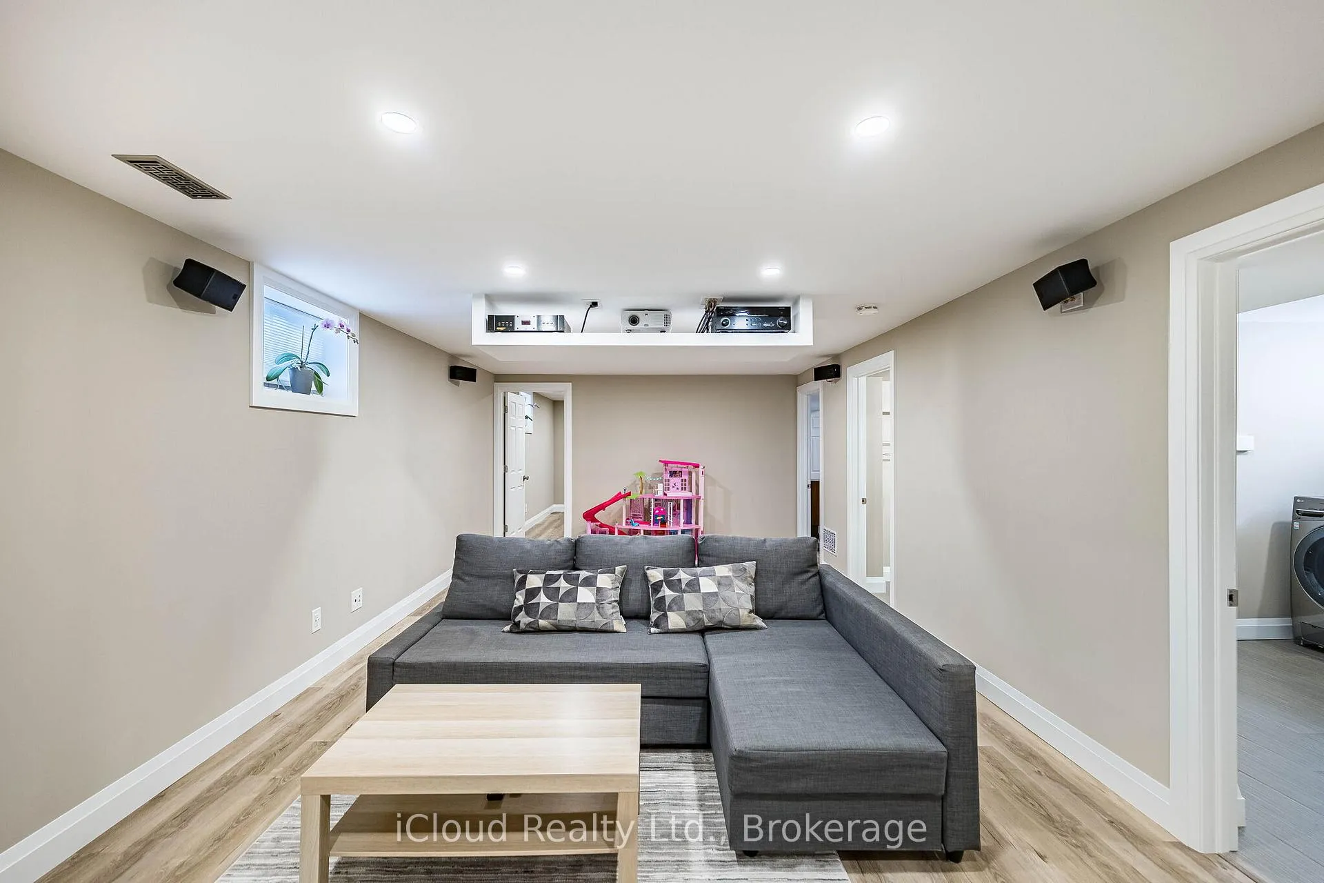 Photo 26 of 1195 Stanley Drive, Burlington, Mountainside — HOMEH
