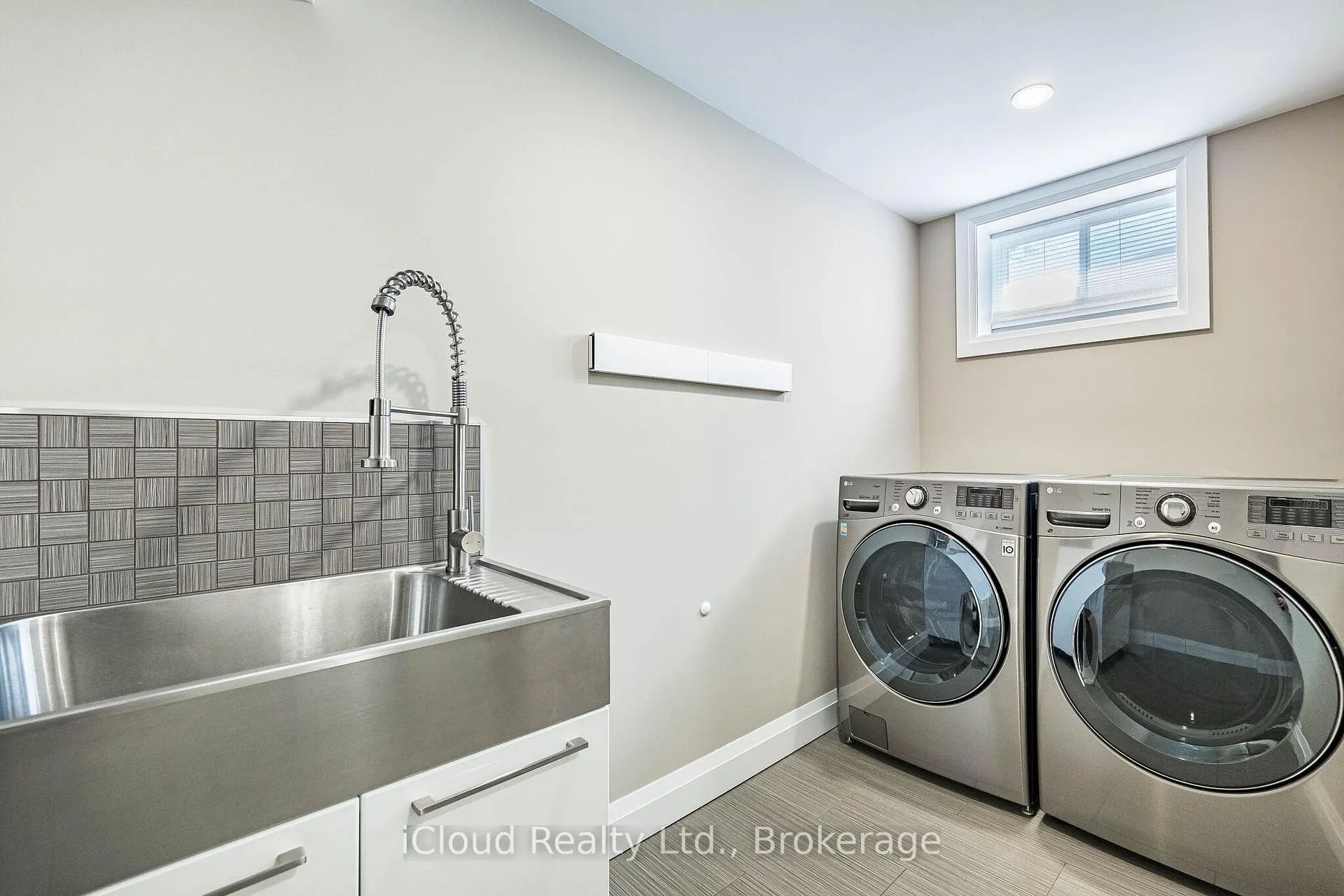 Photo 39 of 1195 Stanley Drive, Burlington, Mountainside — HOMEH