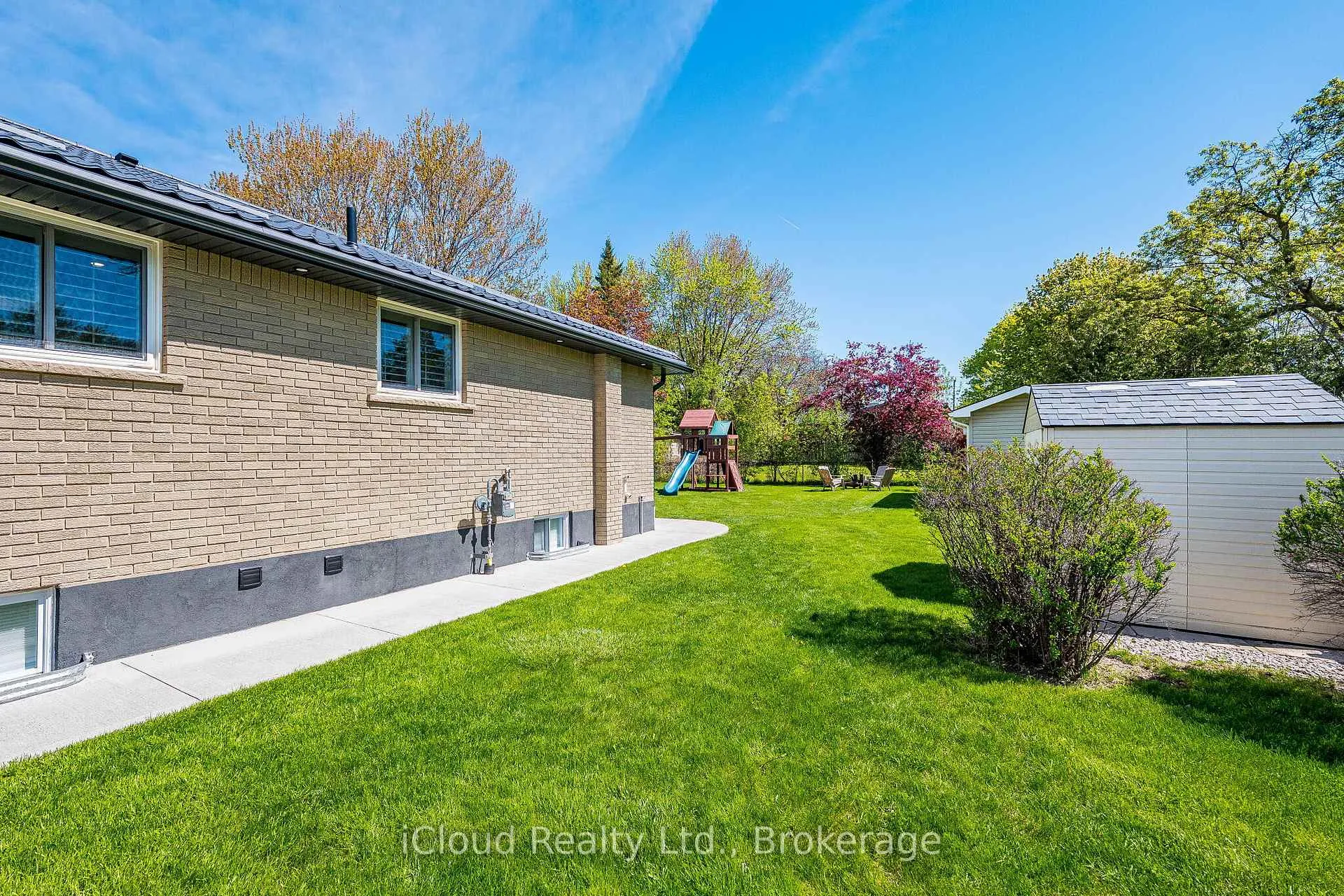 Photo 40 of 1195 Stanley Drive, Burlington, Mountainside — HOMEH