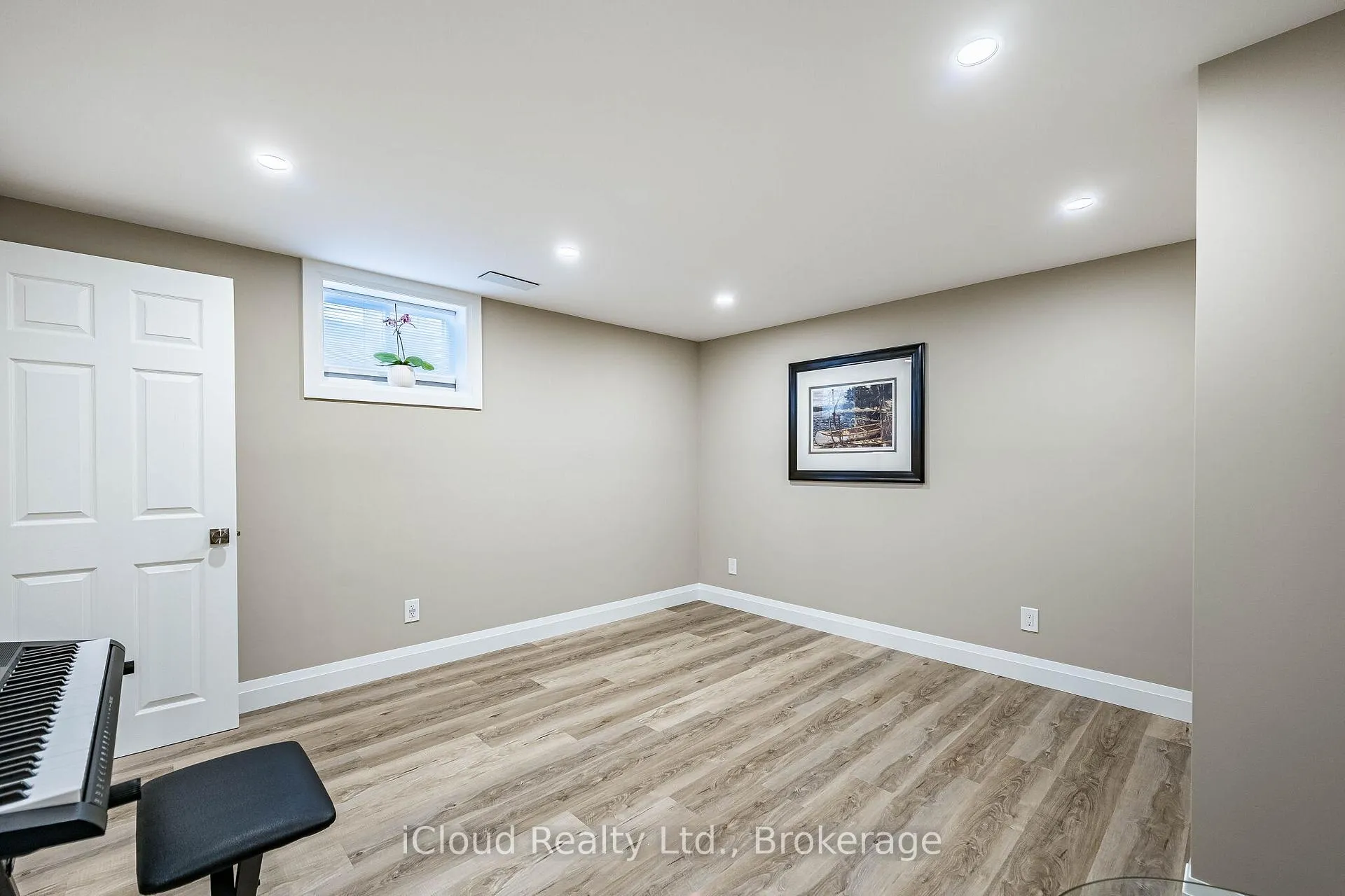 Photo 48 of 1195 Stanley Drive, Burlington, Mountainside — HOMEH