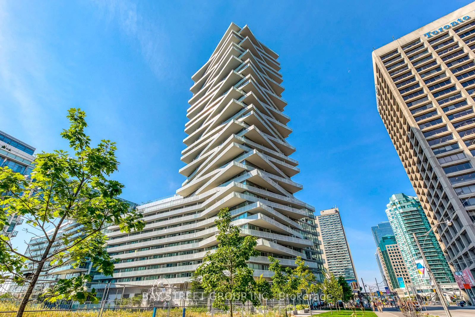 Photo 3 of Unit 2905, 15 Queens Quay E, Toronto, Waterfront Communities — HOMEH
