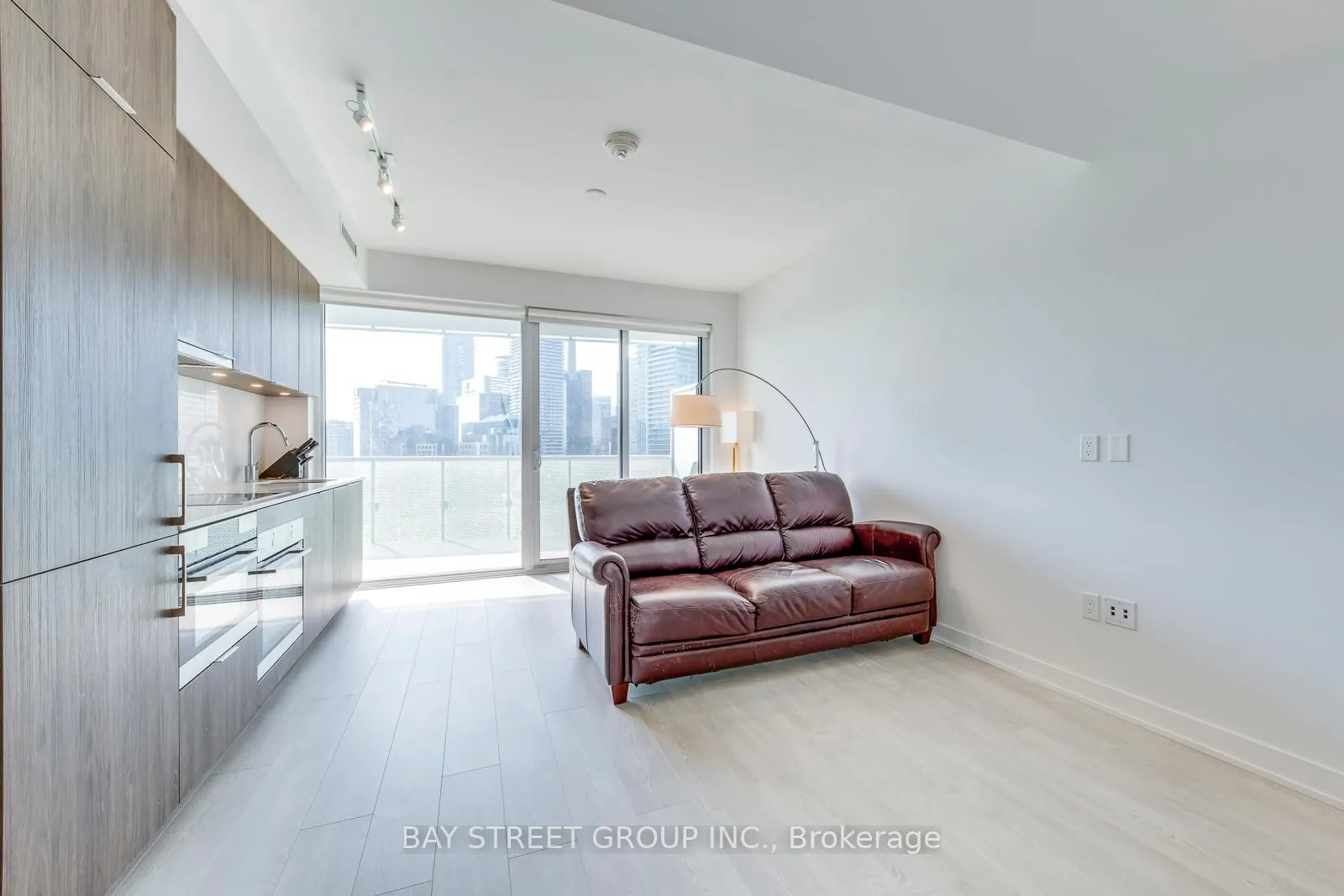 Photo 8 of Unit 2905, 15 Queens Quay E, Toronto, Waterfront Communities — HOMEH