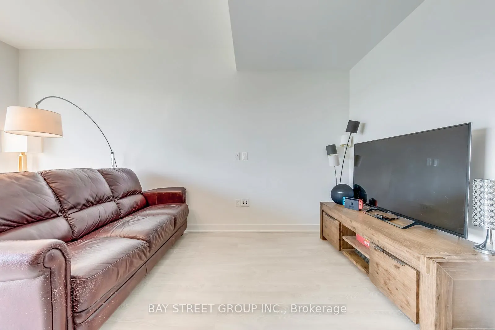 Photo 10 of Unit 2905, 15 Queens Quay E, Toronto, Waterfront Communities — HOMEH
