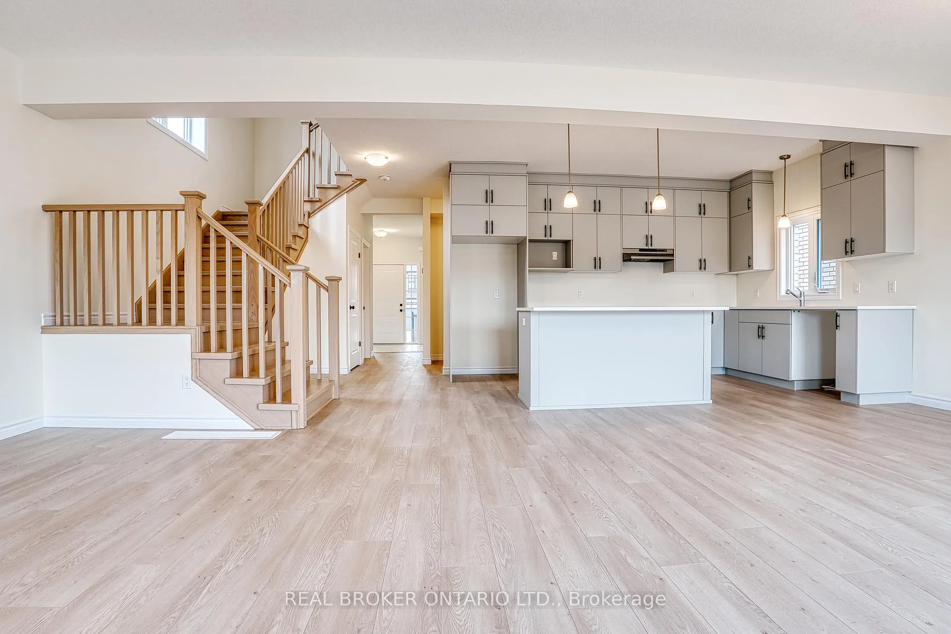 Photo 7 of 30 Ford Drive, Stratford — HOMEH