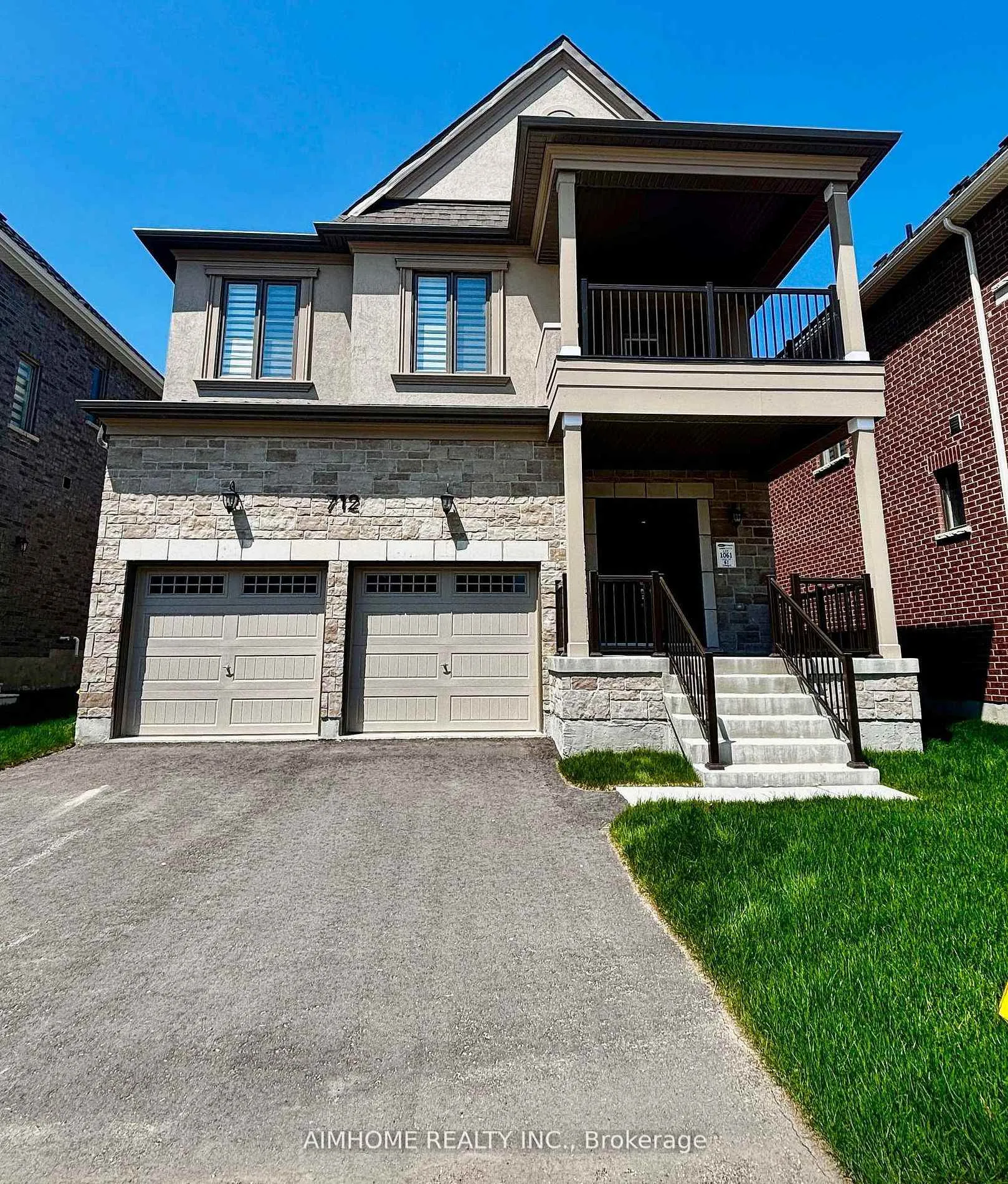 Front of 712 Newlove Street